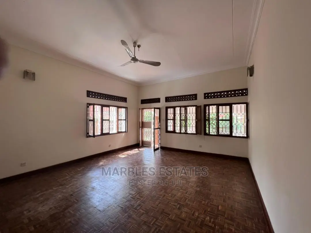 4bdrm Bungalow in Naguru, Central Division for Rent in Central Division