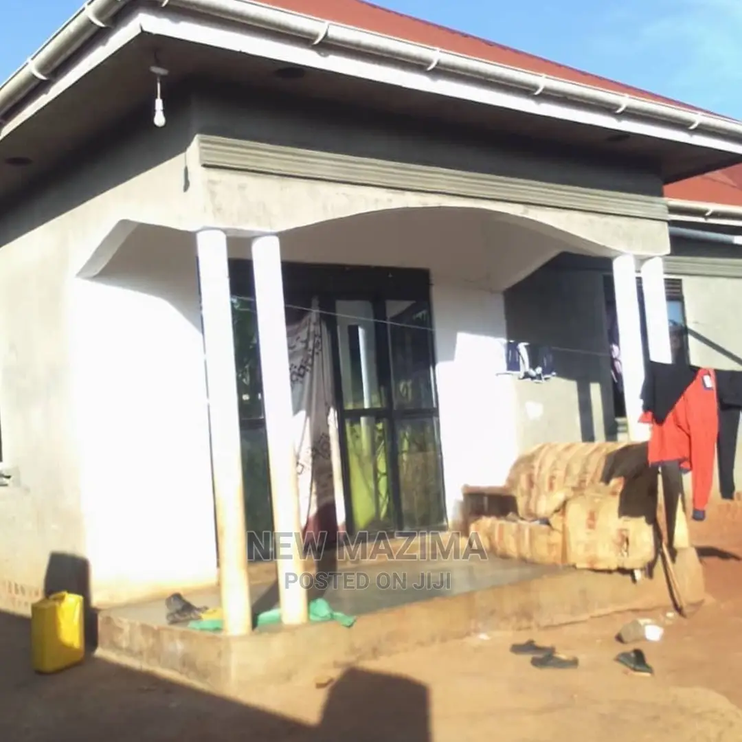 2bdrm House in After Munyonyo, Division B for sale in Division B
