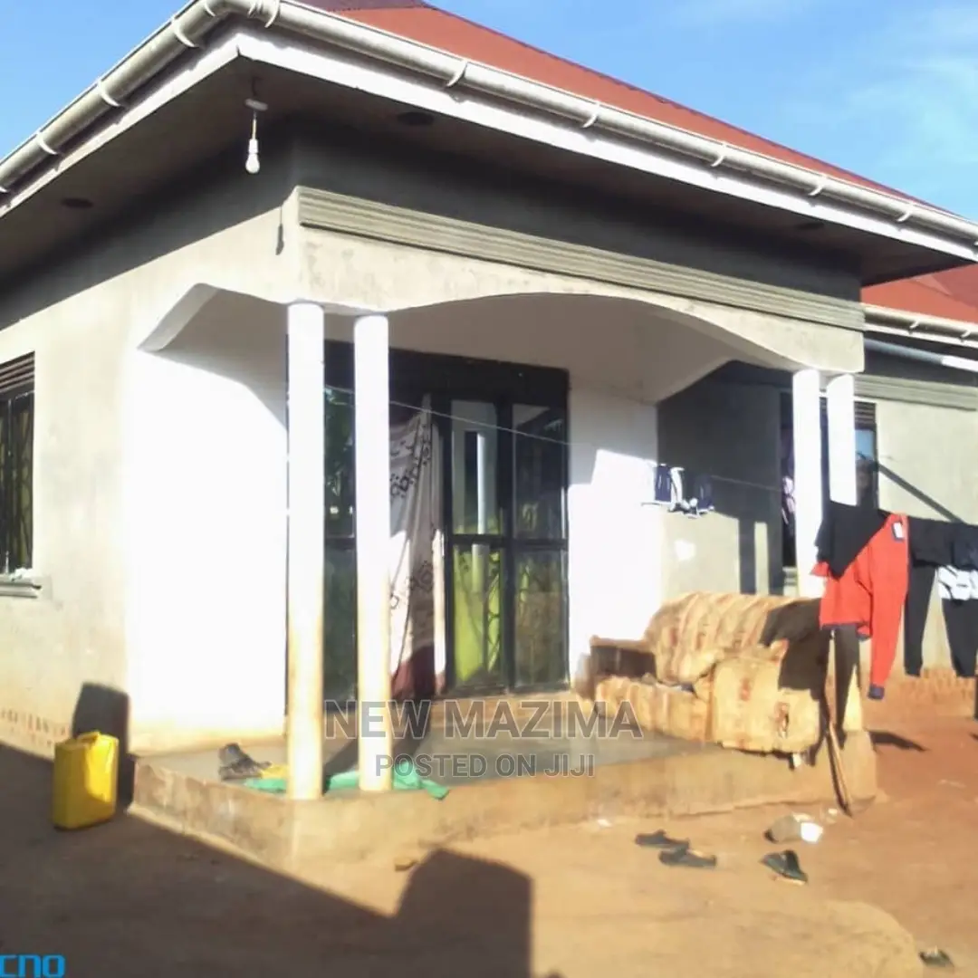 2bdrm House in After Munyonyo, Division B for sale in Division B