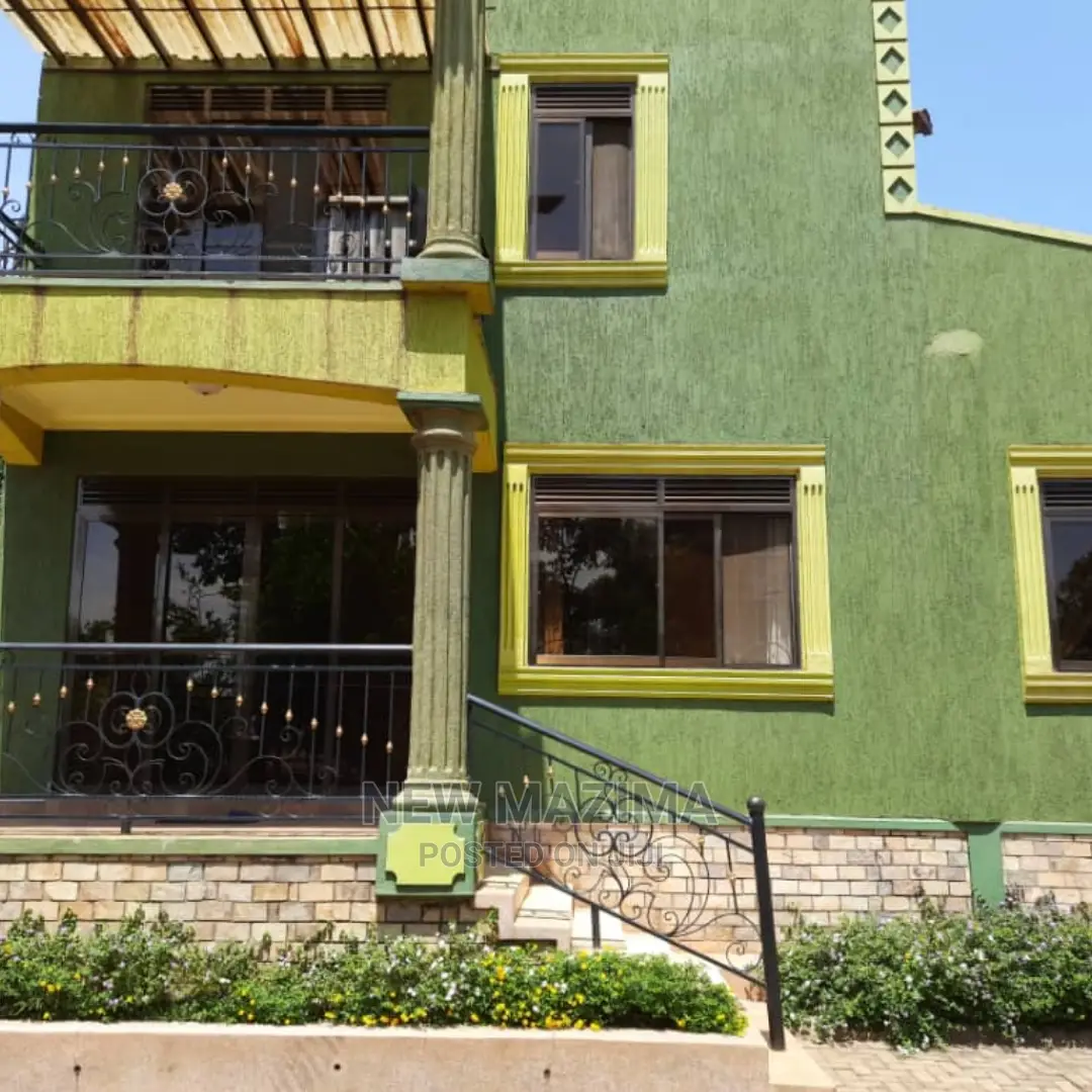Furnished 4bdrm Mansion in Kigo Near Serena, Division B for Rent in Division B