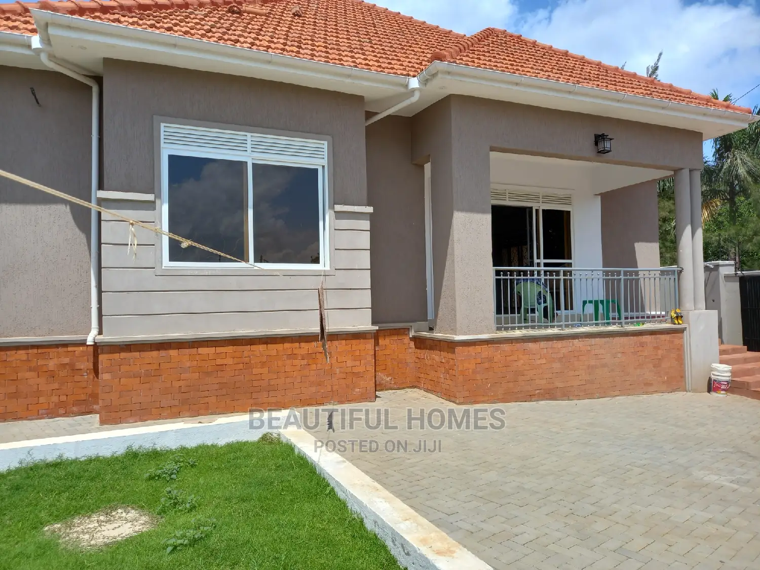 Furnished 4bdrm Bungalow in Kira for Sale in Kira