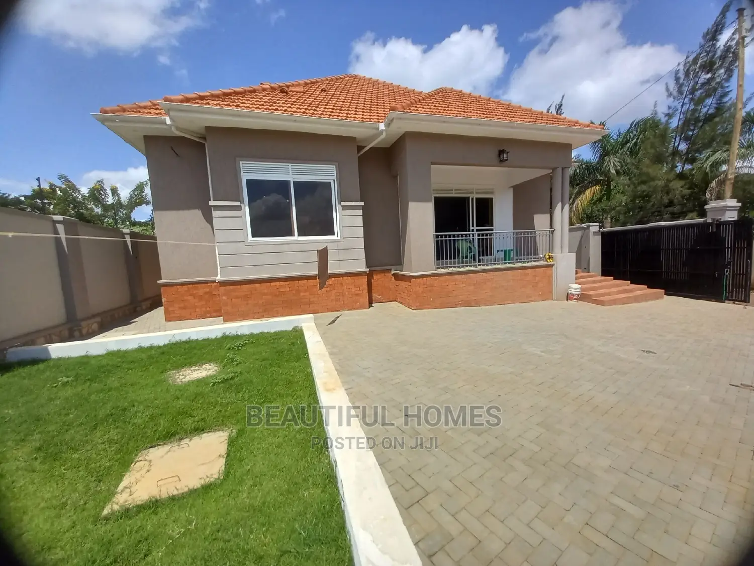 Furnished 4bdrm Maisonette in Kira for Sale in Kira