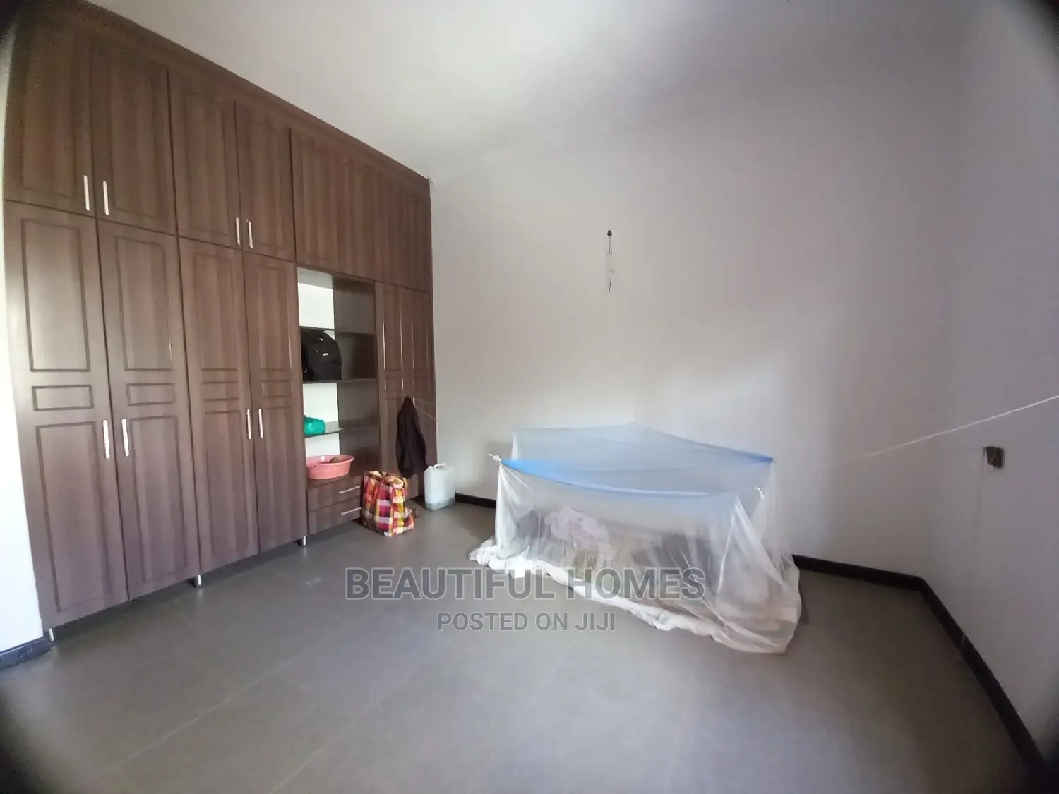 Furnished 4bdrm Maisonette in Kira for Sale in Kira