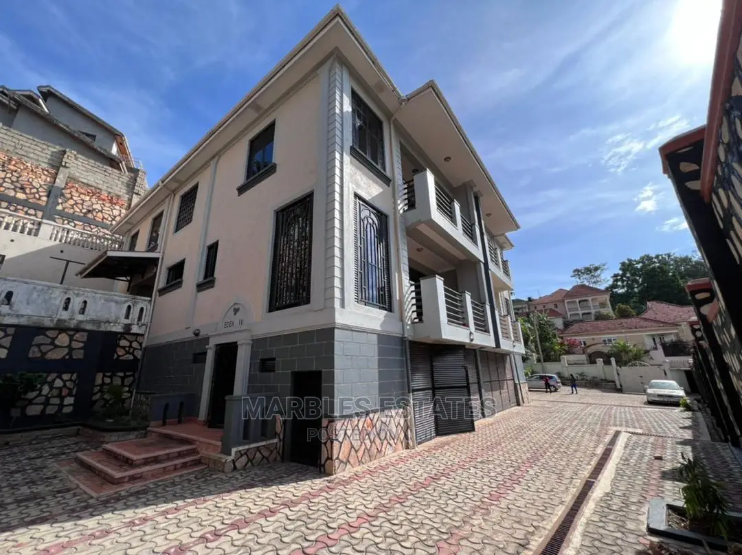 3bdrm Duplex in Muyenga, Central Division for Rent in Central Division