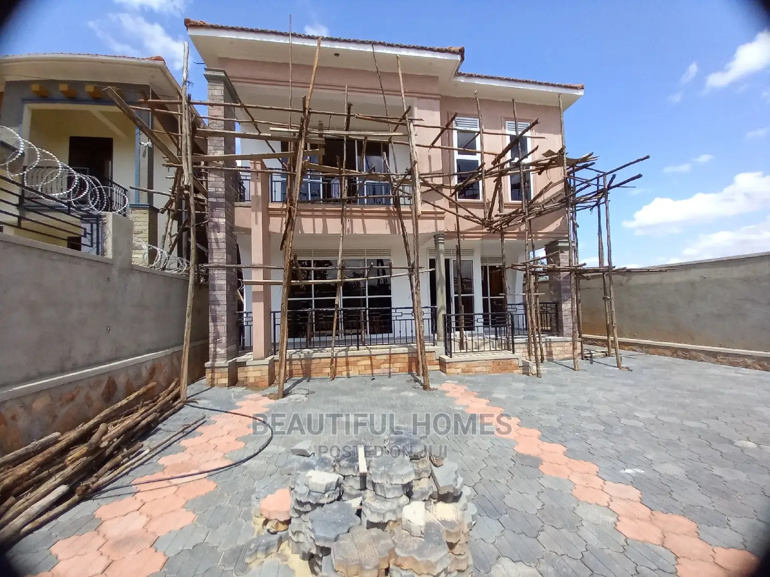 Furnished 4bdrm Duplex in Najjera, Central Division for Sale in Central Division