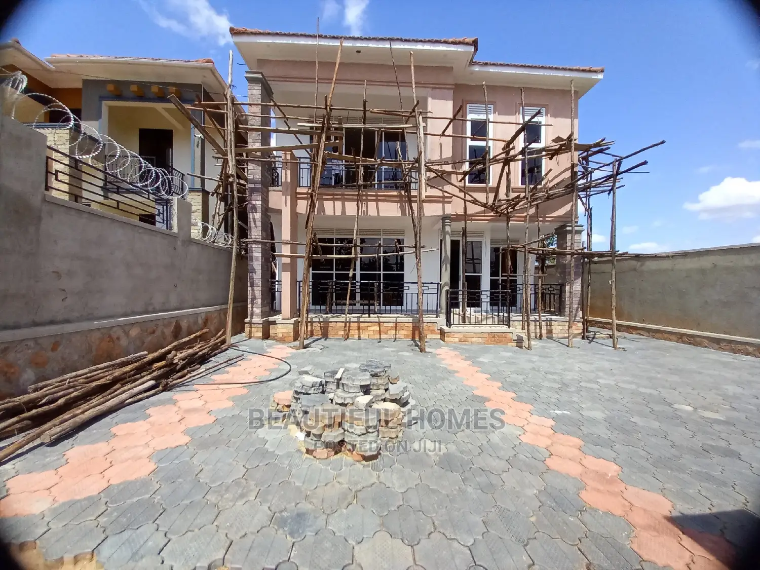 Furnished 4bdrm Mansion in Najjera, Central Division for Sale in Central Division