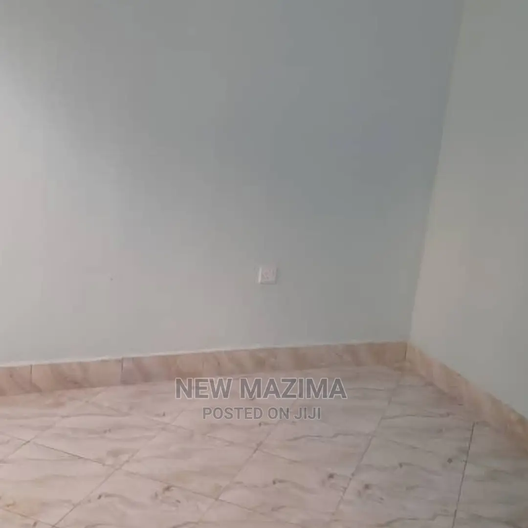 1bdrm House in Zana Ntebe Rd, Division B for Rent in Division B