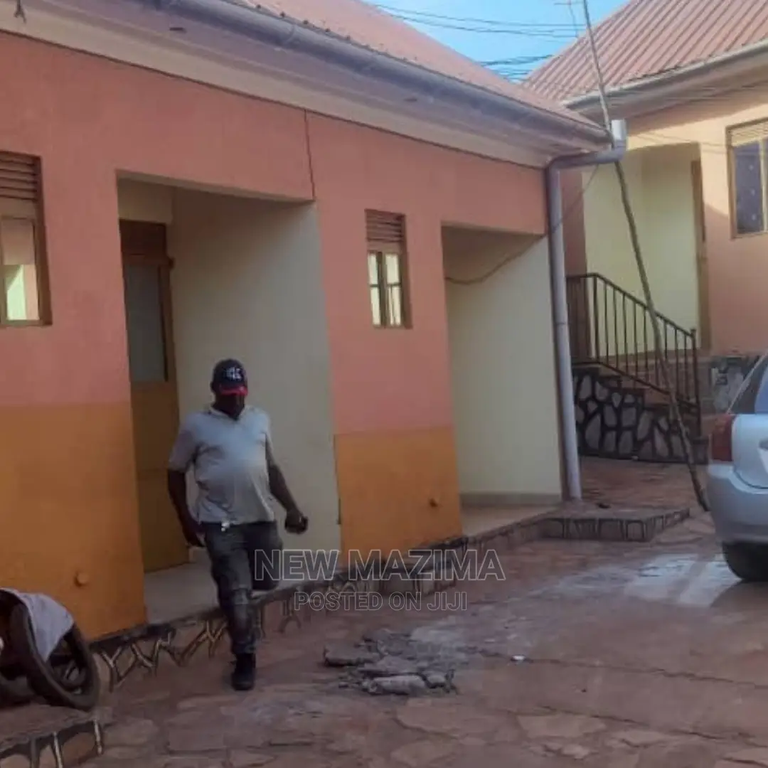 1bdrm House in Makindye Town, Division B for Rent in Division B