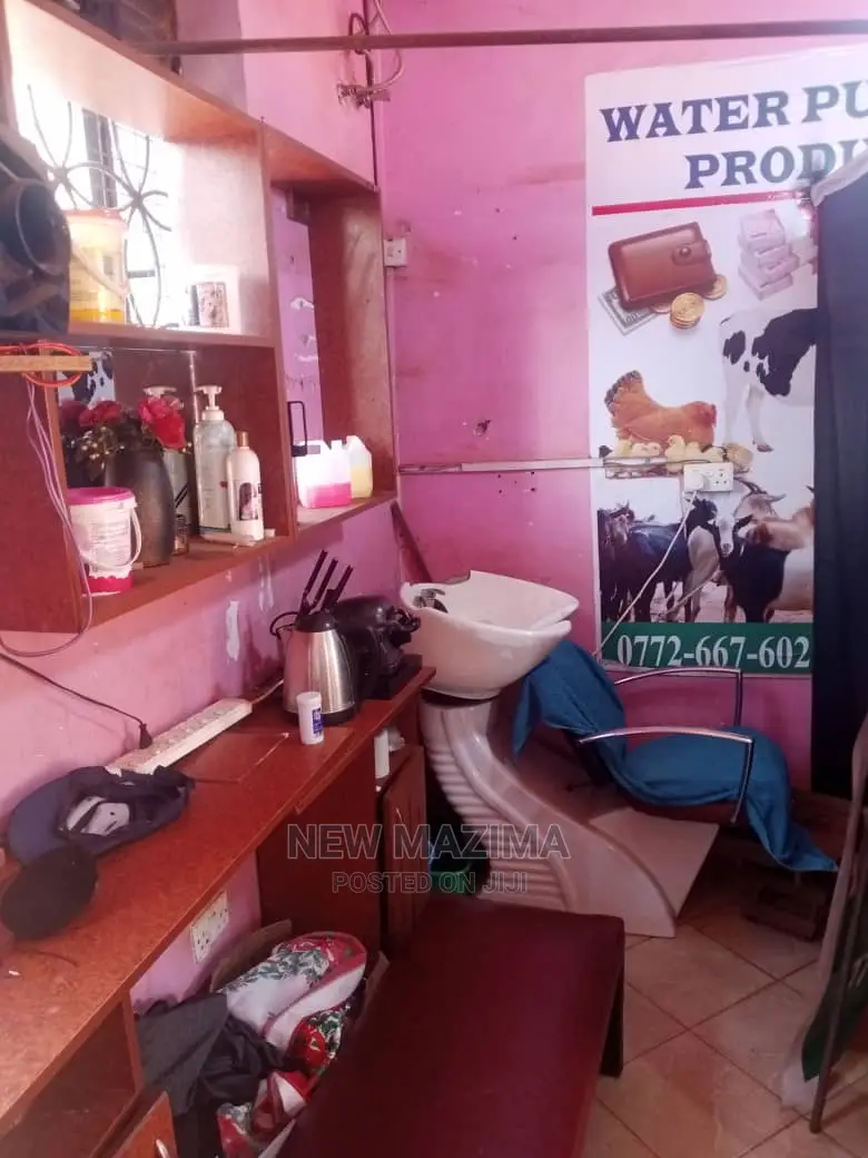 Furnished 1bdrm Room Parlour in Makindye Town, Division B for Rent in Division B