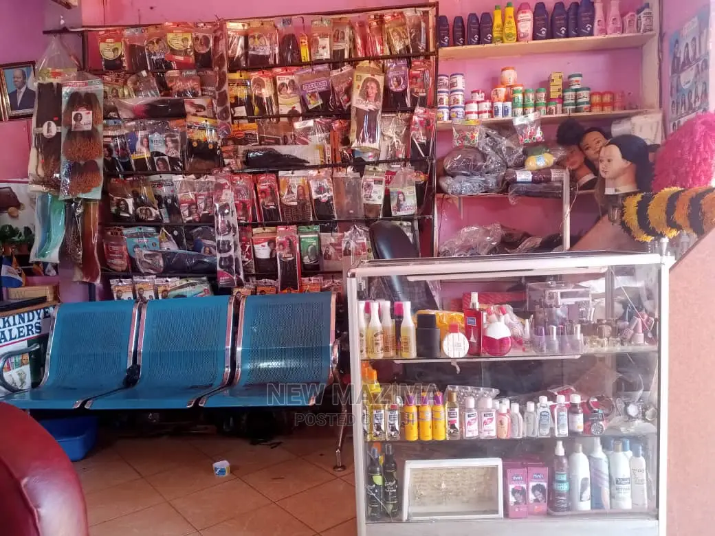 Furnished 1bdrm Room Parlour in Makindye Town, Division B for Rent in Division B