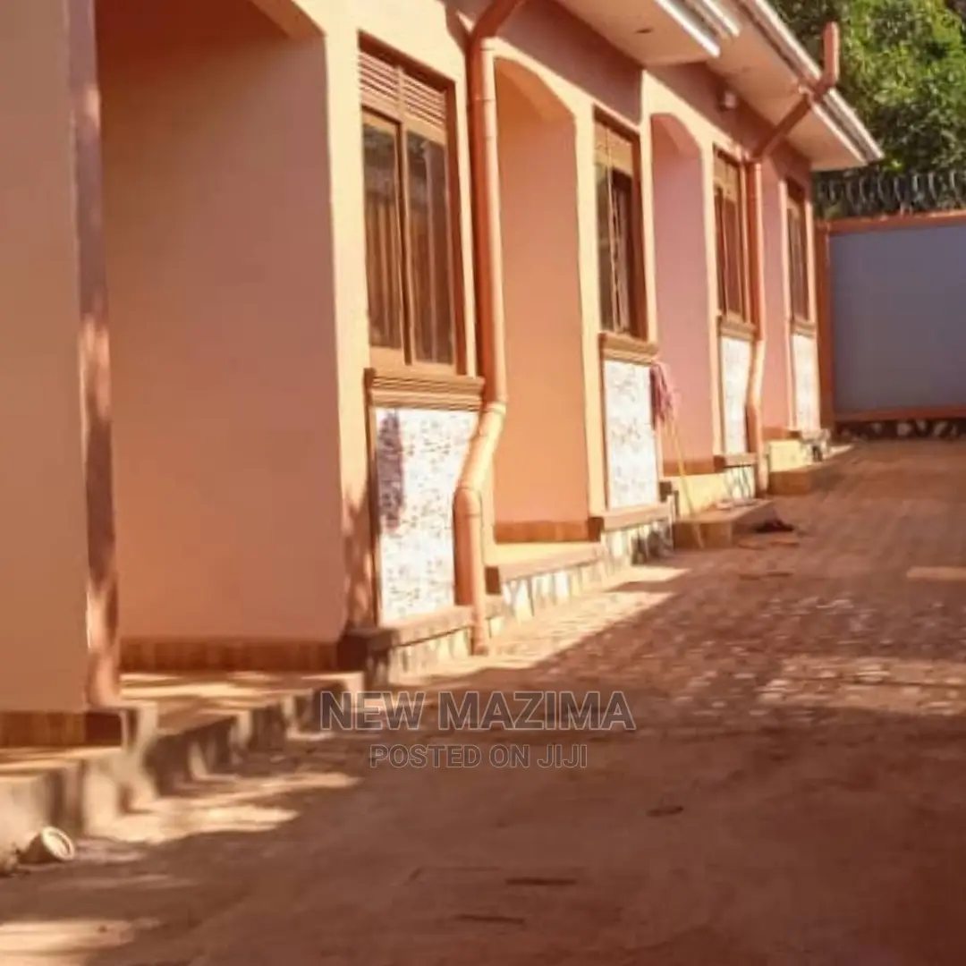 1bdrm House in Salaama Munyonyo Rd, Division B for Rent in Division B
