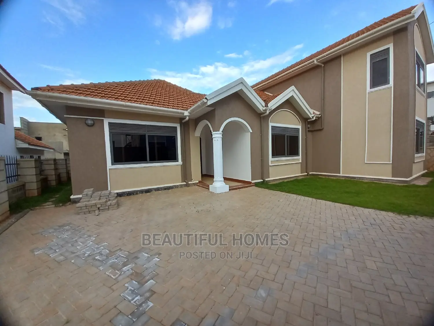 Furnished 4bdrm House in Kira Gated Estate for Sale in Kira