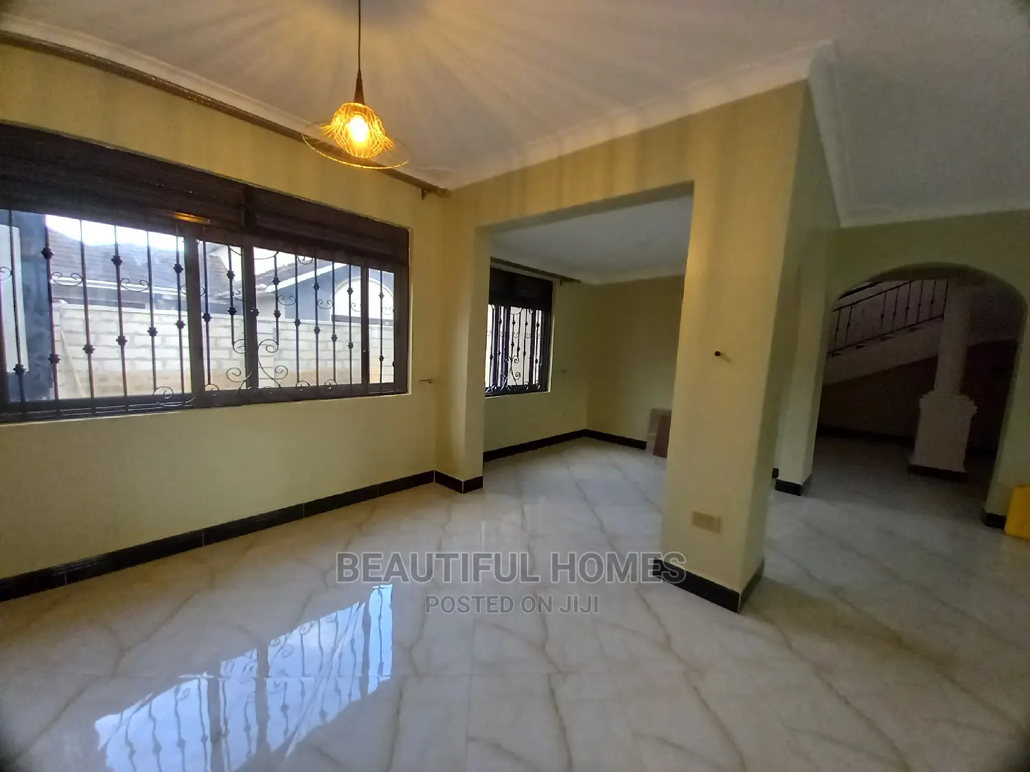 Furnished 4bdrm House in Kira Organised for Sale in Kira