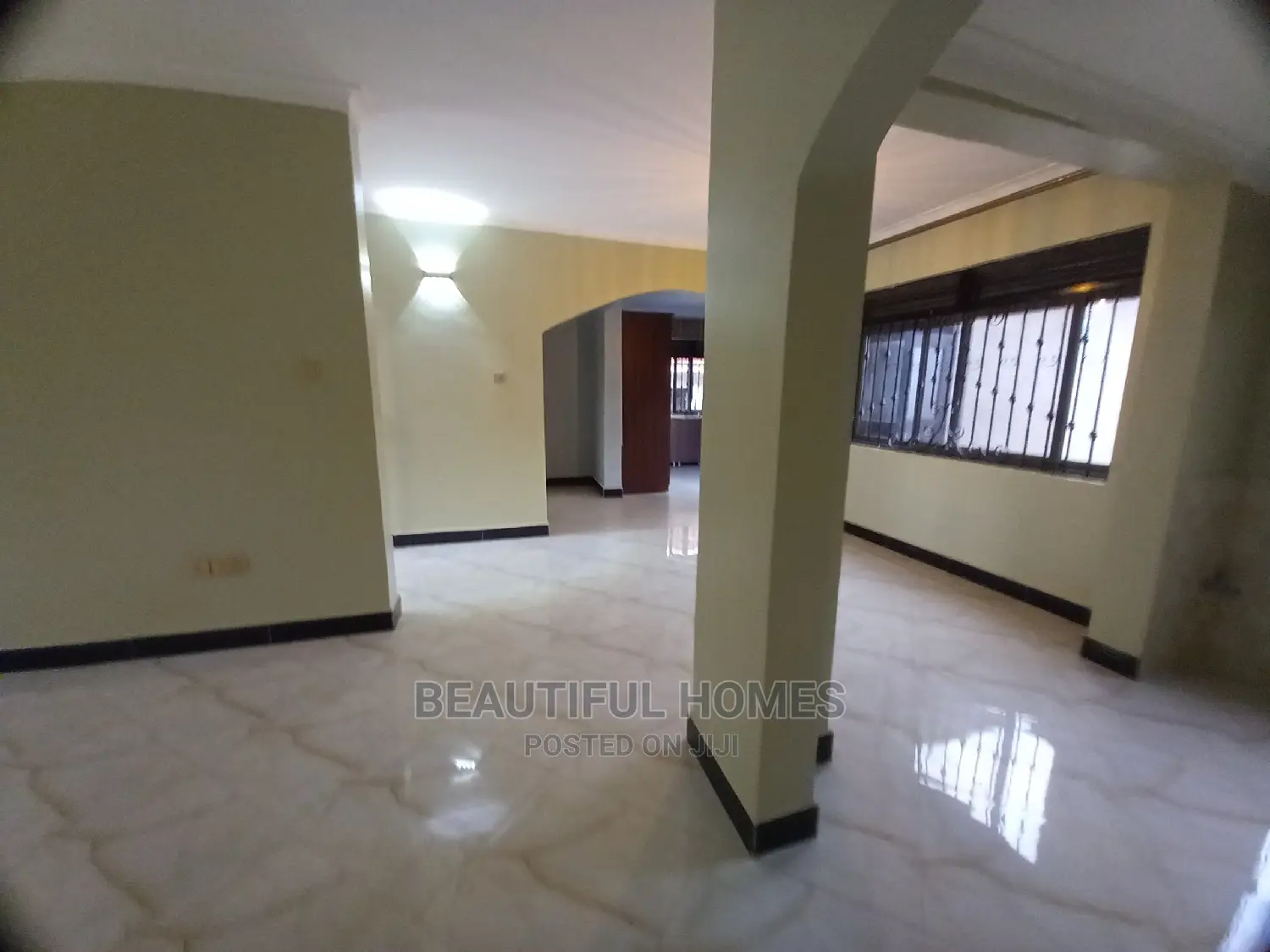 Furnished 4bdrm Mansion in Kira Tarmacked for Sale in Kira