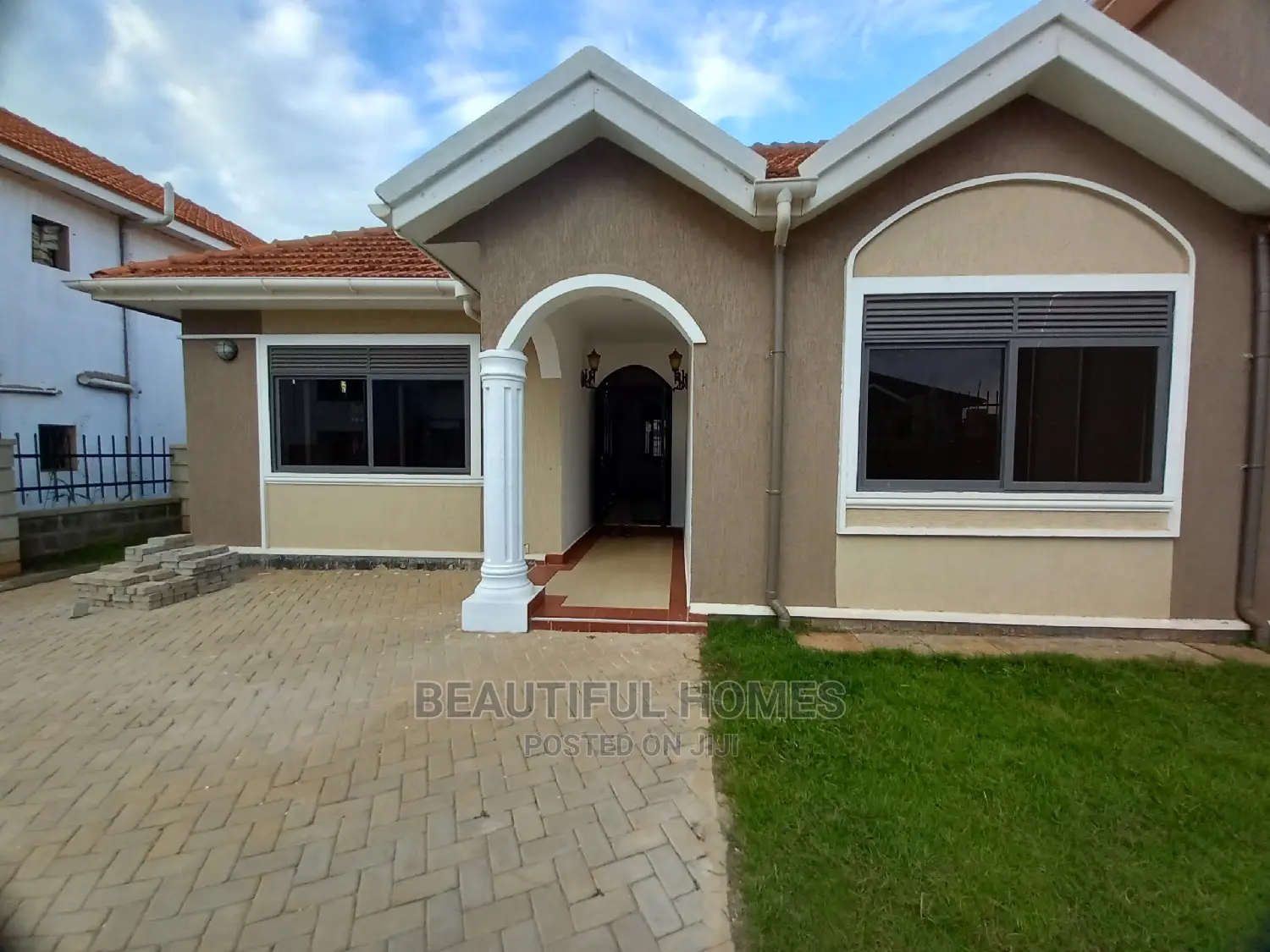 Furnished 4bdrm Mansion in Kampala, Central Division for Sale in Central Division