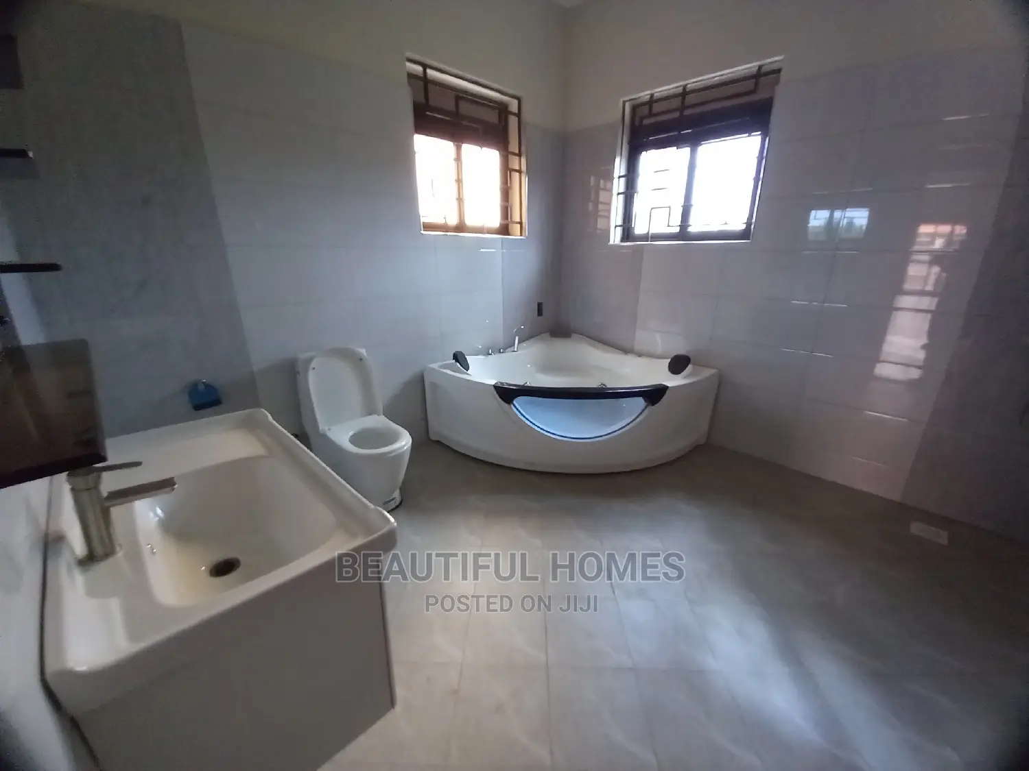 Furnished 4bdrm Maisonette in Kira, Central Division for Sale in Central Division