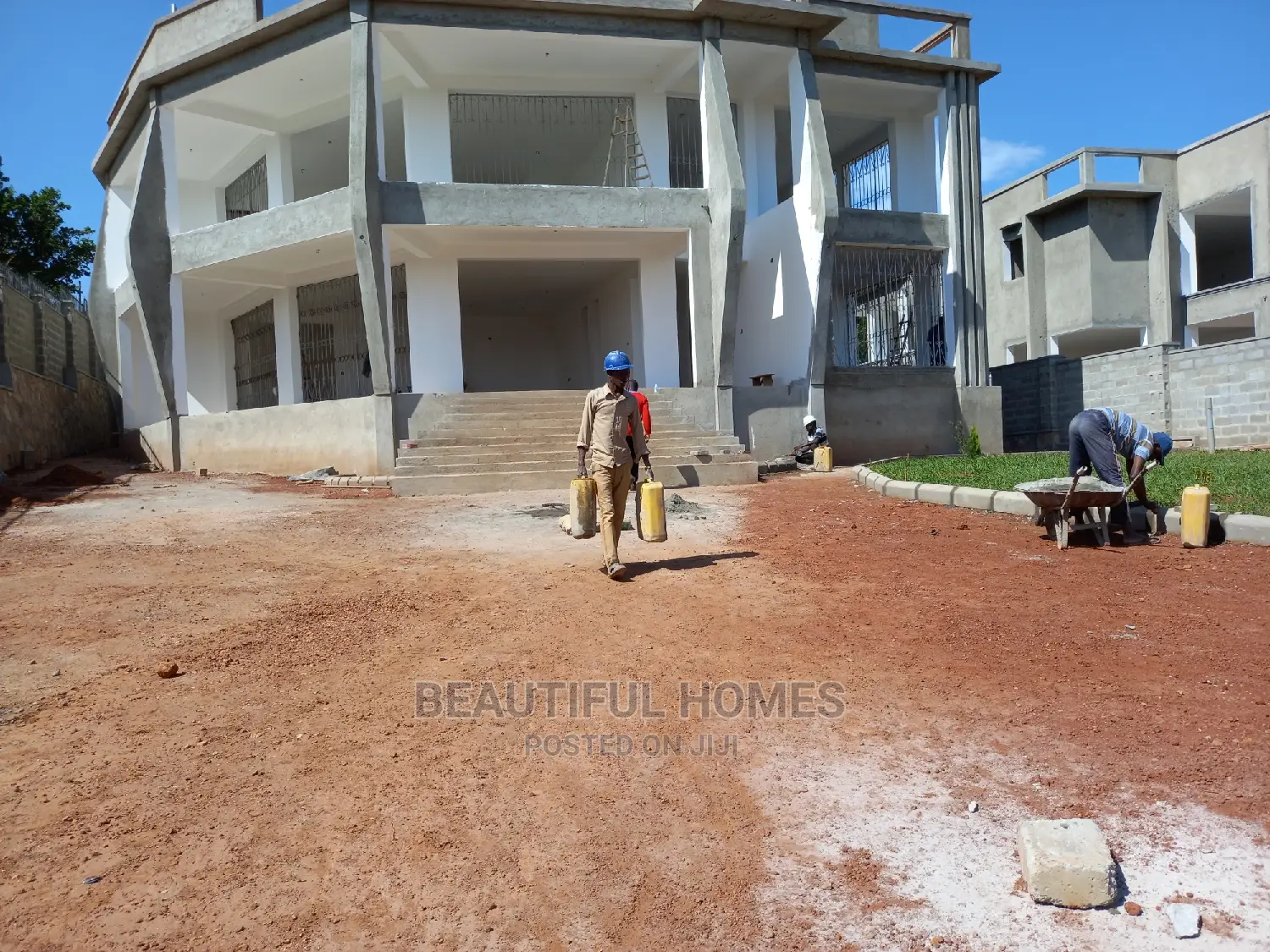 Furnished 6bdrm Mansion in Munyonyo Speke, Makindye for Sale in Makindye