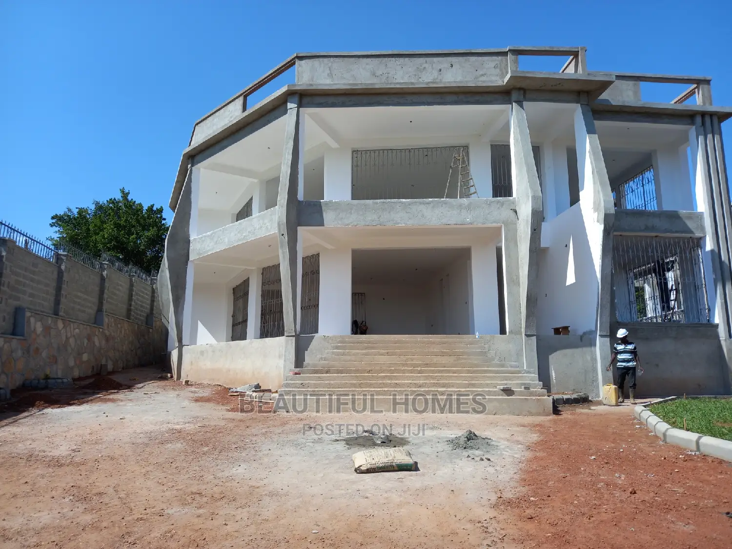 Furnished 6bdrm House in Munyonyo, Makindye for Sale in Makindye