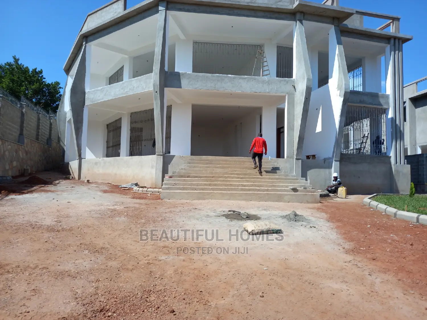 Furnished 6bdrm House in Munyonyo Lake, Makindye for Sale in Makindye