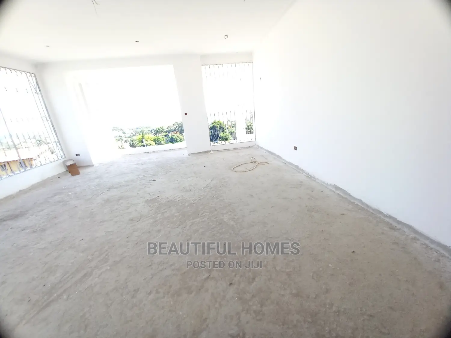 Furnished 6bdrm Mansion in Munyonyo Speke, Makindye for Sale in Makindye