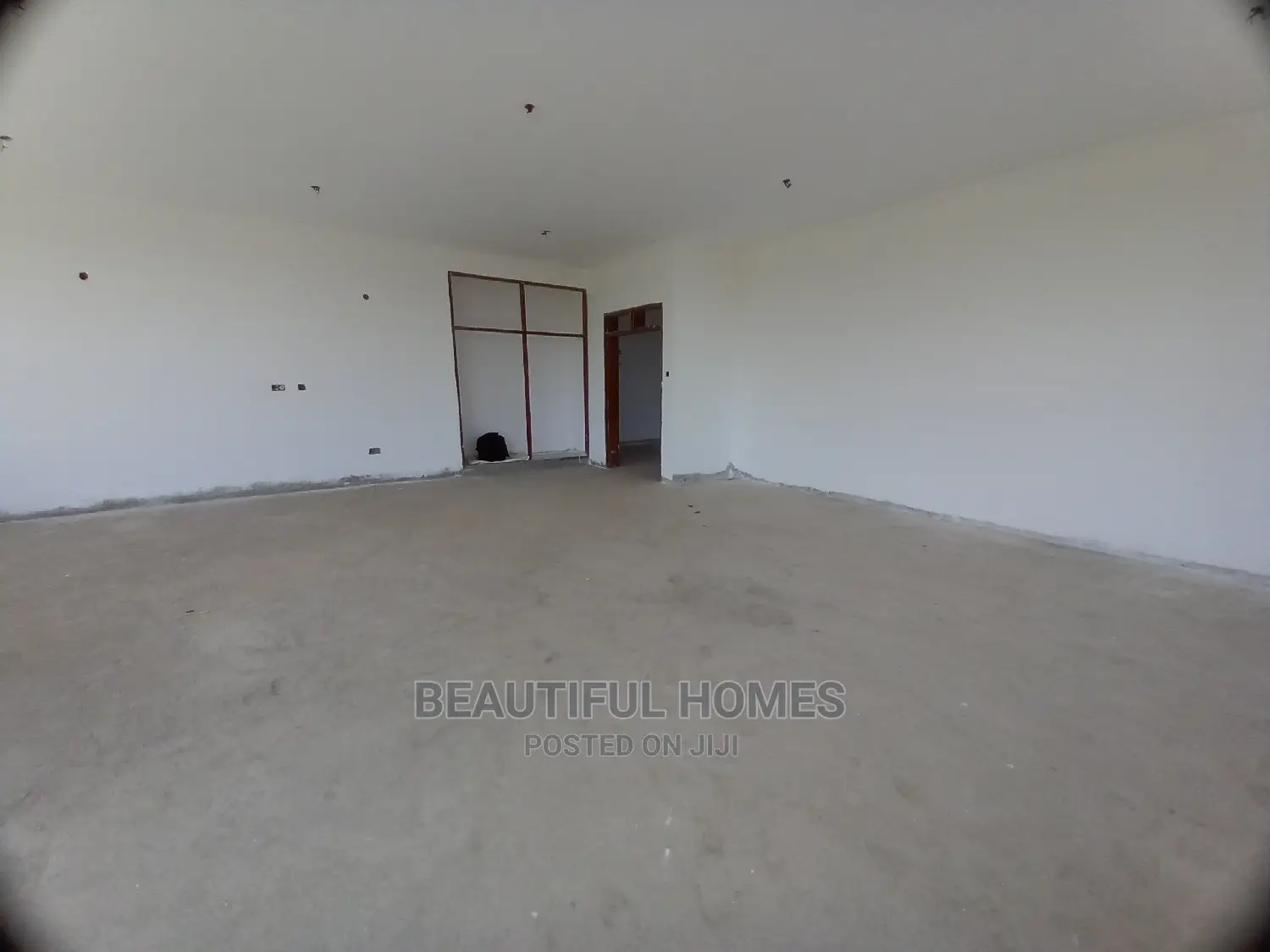 Furnished 6bdrm Mansion in Munyonyo Speke, Makindye for Sale in Makindye