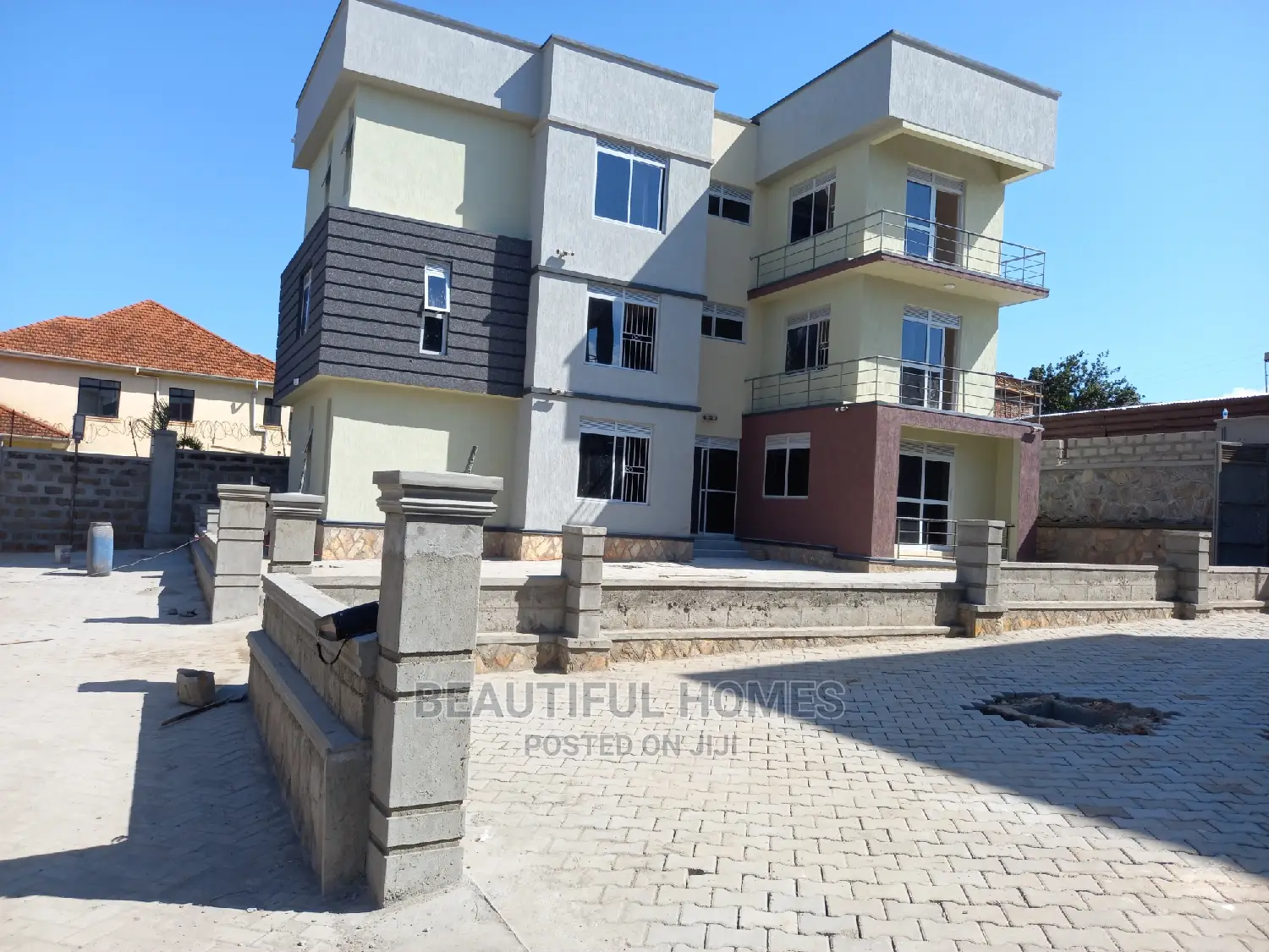 Furnished 1bdrm Block of Flats in Munyonyo, Makindye for Sale in Makindye