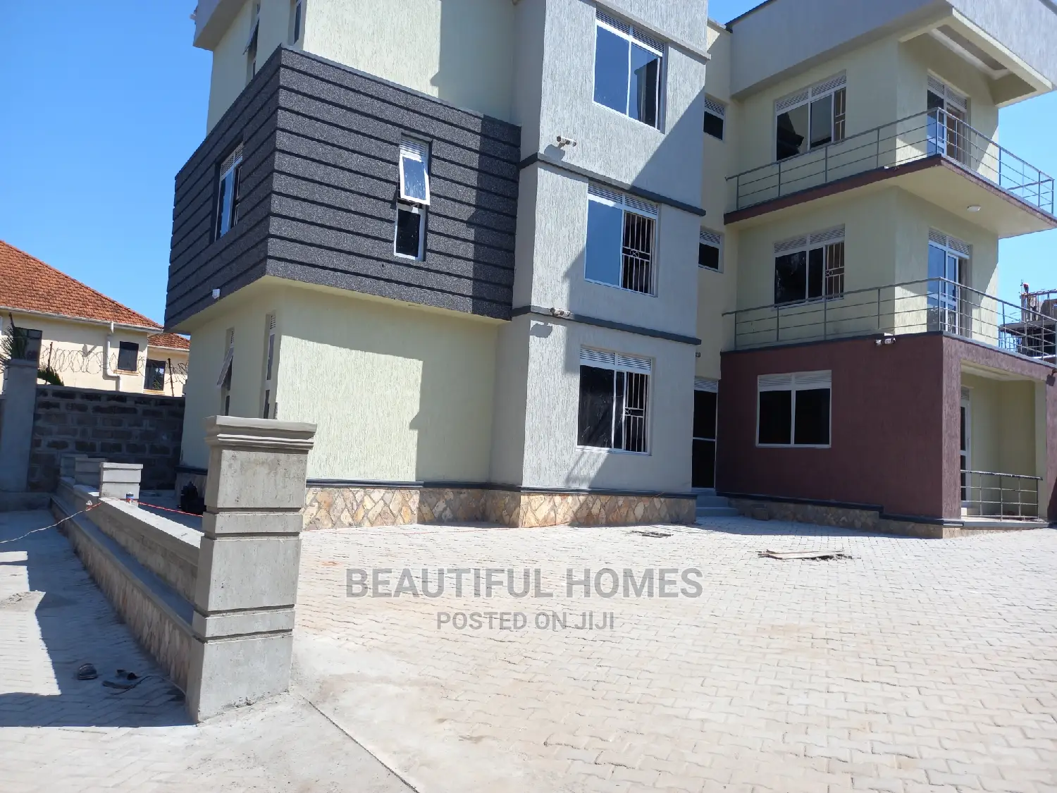 Furnished 1bdrm Block of Flats in Munyonyo Lake, Central Division in Central Division