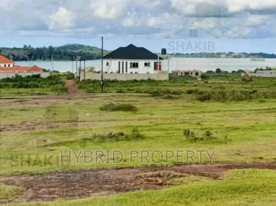 Plots For Sale At Nkumba Lake View Land Estate~Entebbe Road in Ssisa