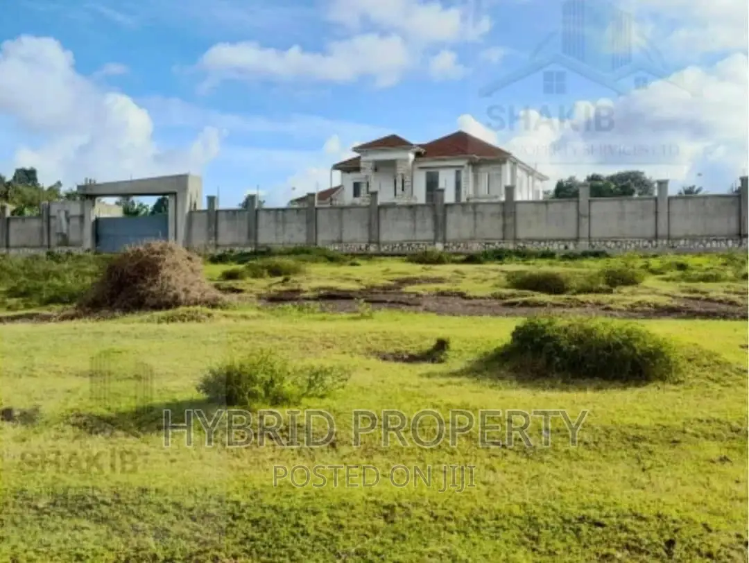Plots For Sale At Nkumba Lake View Land Estate~Entebbe Road in Ssisa