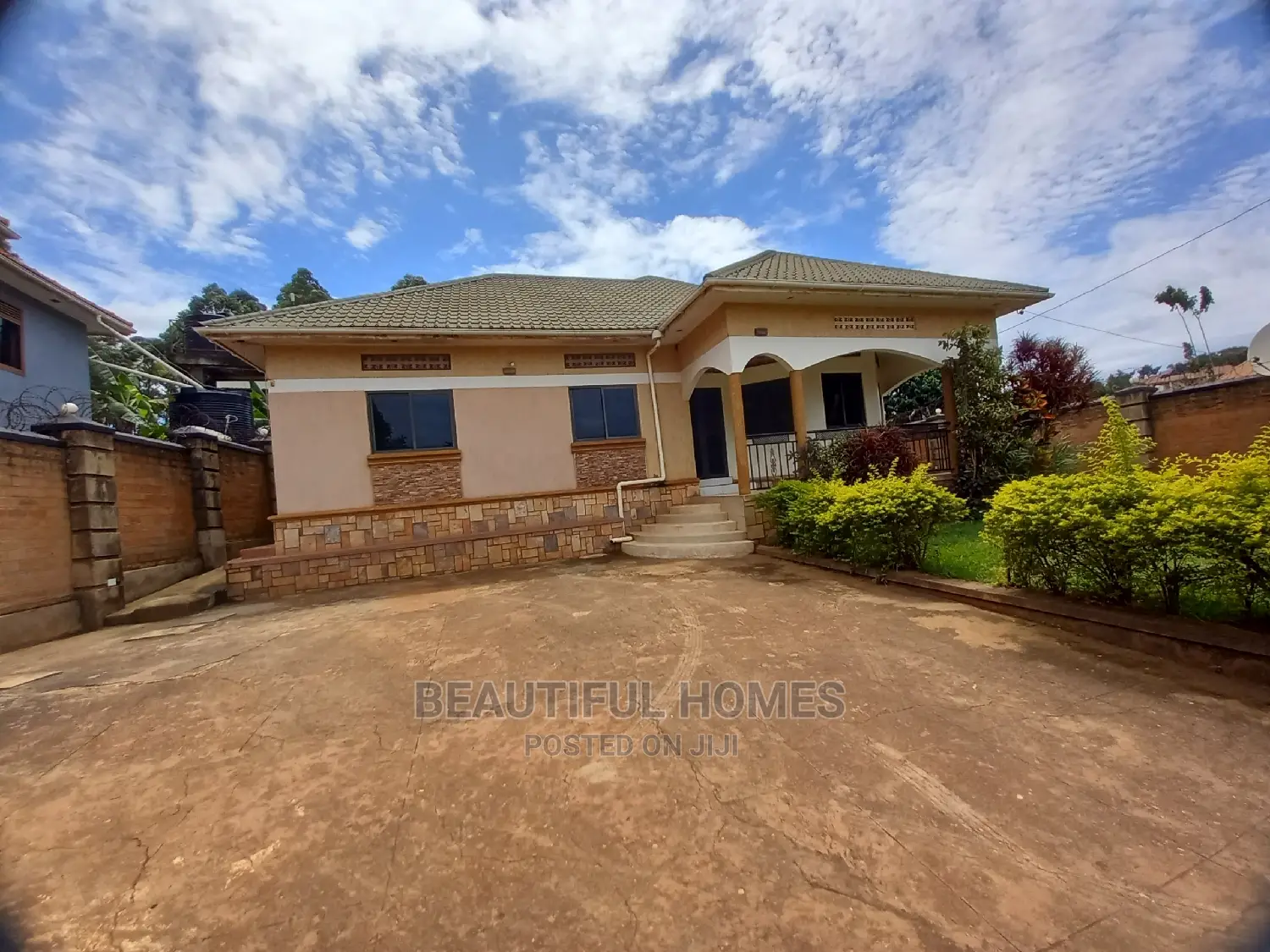 Furnished 4bdrm House in Kira Classy, Central Division for Sale in Central Division