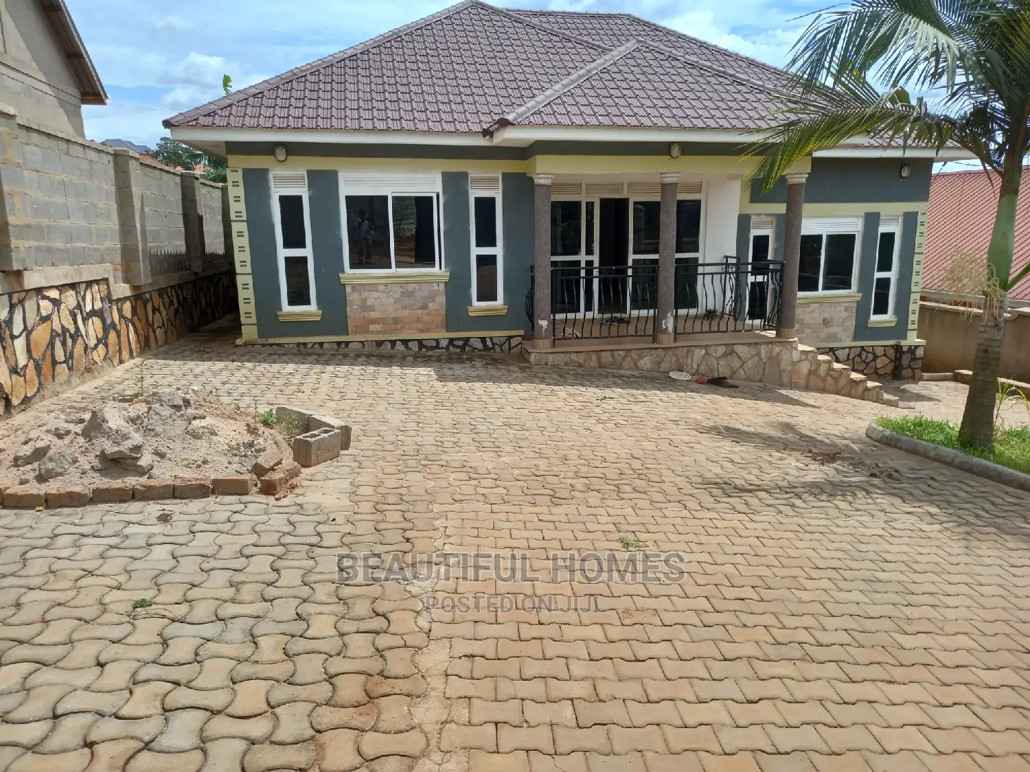 Furnished 4bdrm House in Kira for Sale in Kira