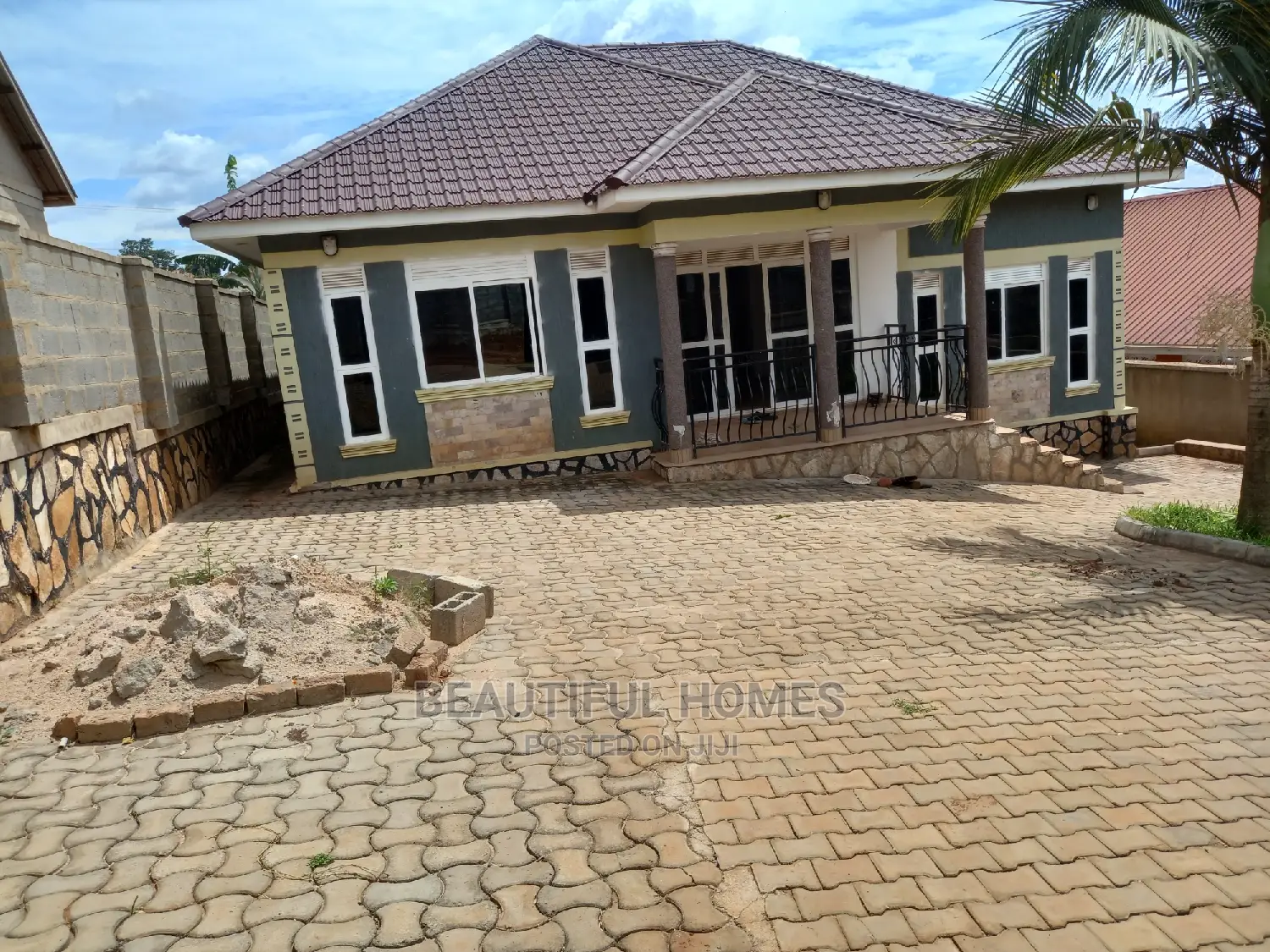 Furnished 4bdrm House in Kira for Sale in Kira