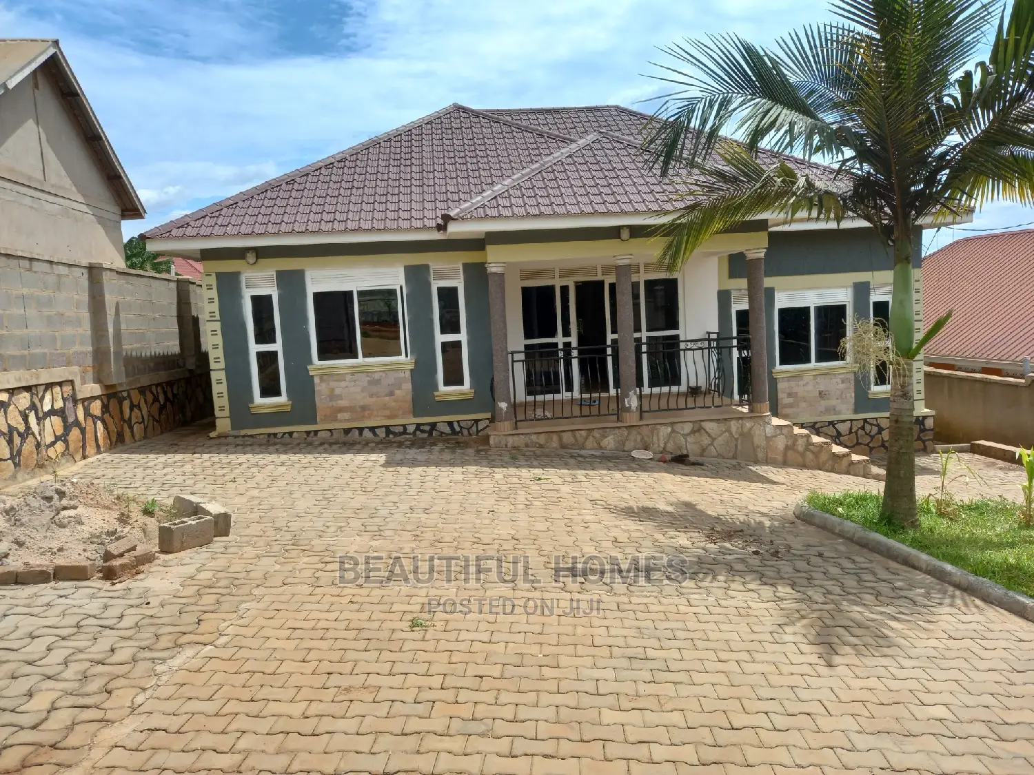 Furnished 4bdrm House in Kira Good for Sale in Kira