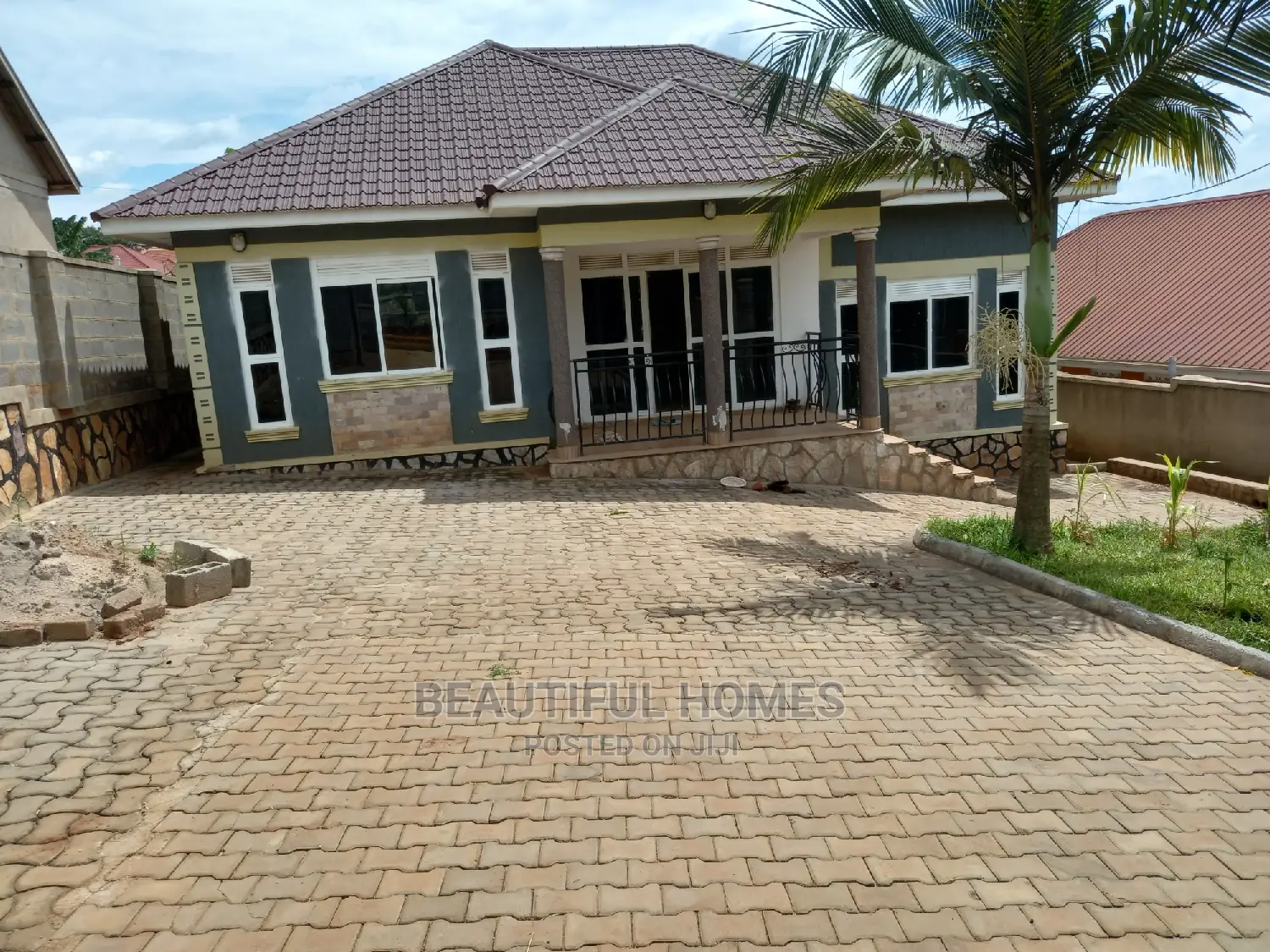 Furnished 4bdrm House in Kira Good for Sale in Kira