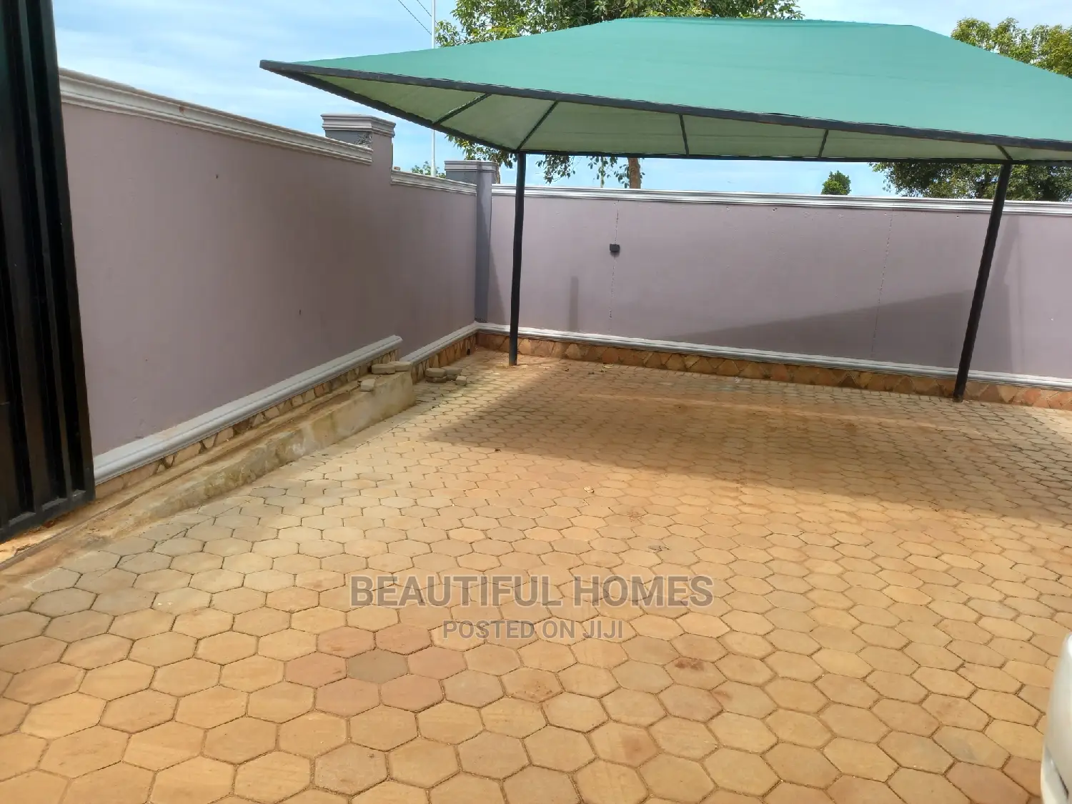 Furnished 4bdrm Bungalow in Nakwero A, Kira for Sale in Kira