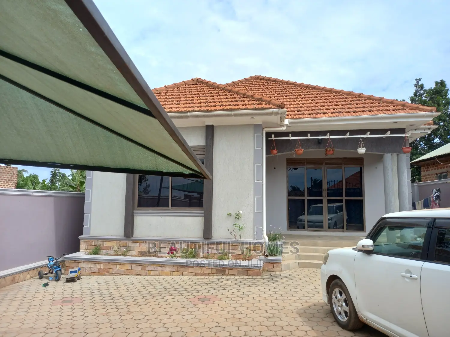 Furnished 4bdrm Bungalow in Nakwero A, Kira for Sale in Kira