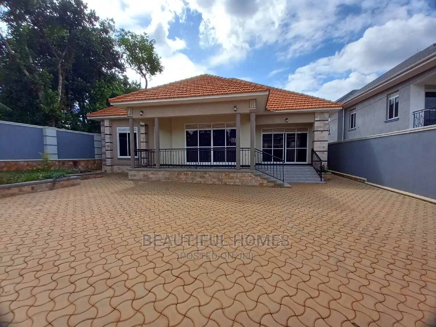 Furnished 4bdrm Bungalow in Kira Nice for Sale in Kira