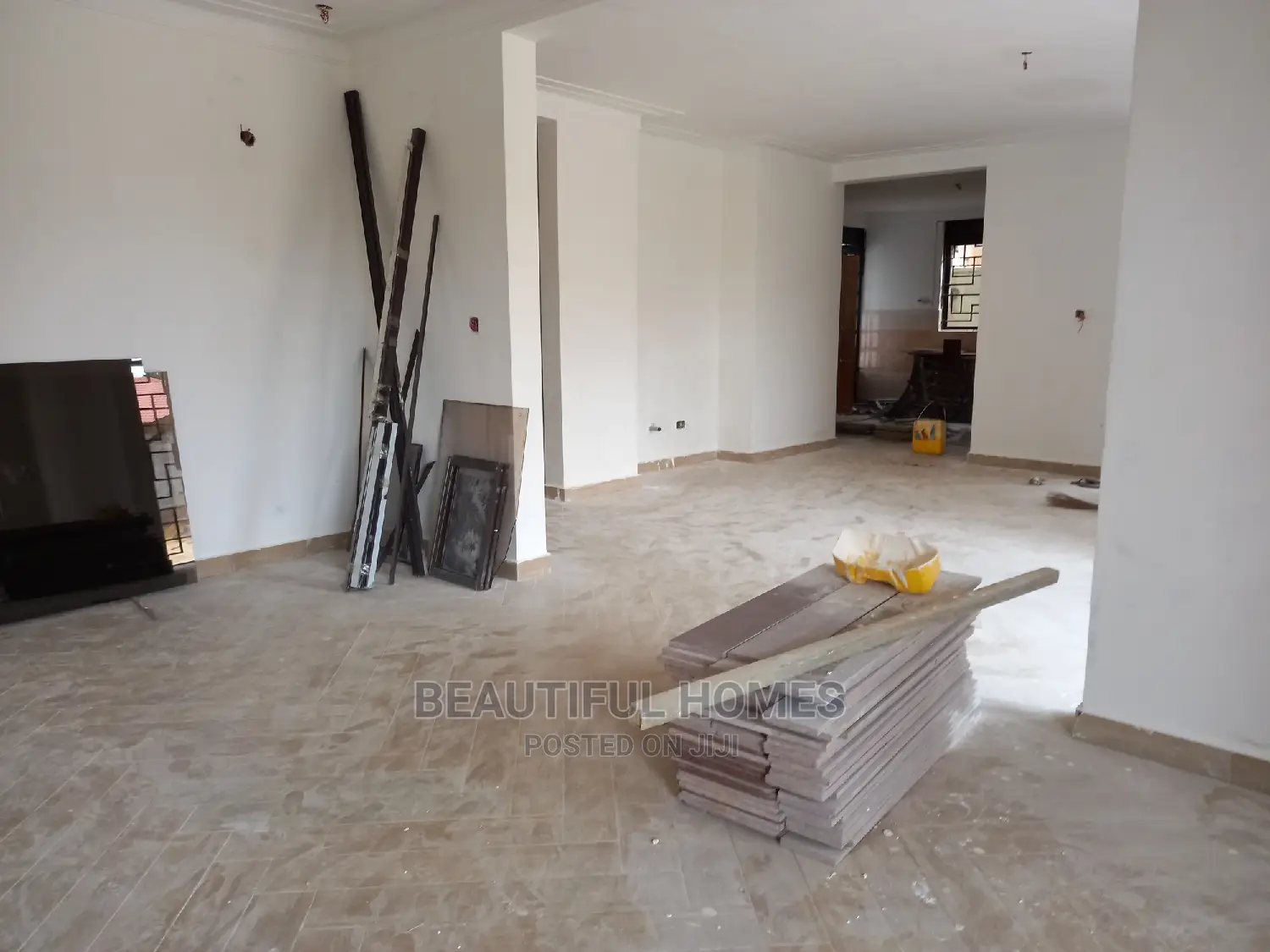 Furnished 6bdrm Mansion in Kira Corporate for Sale in Kira