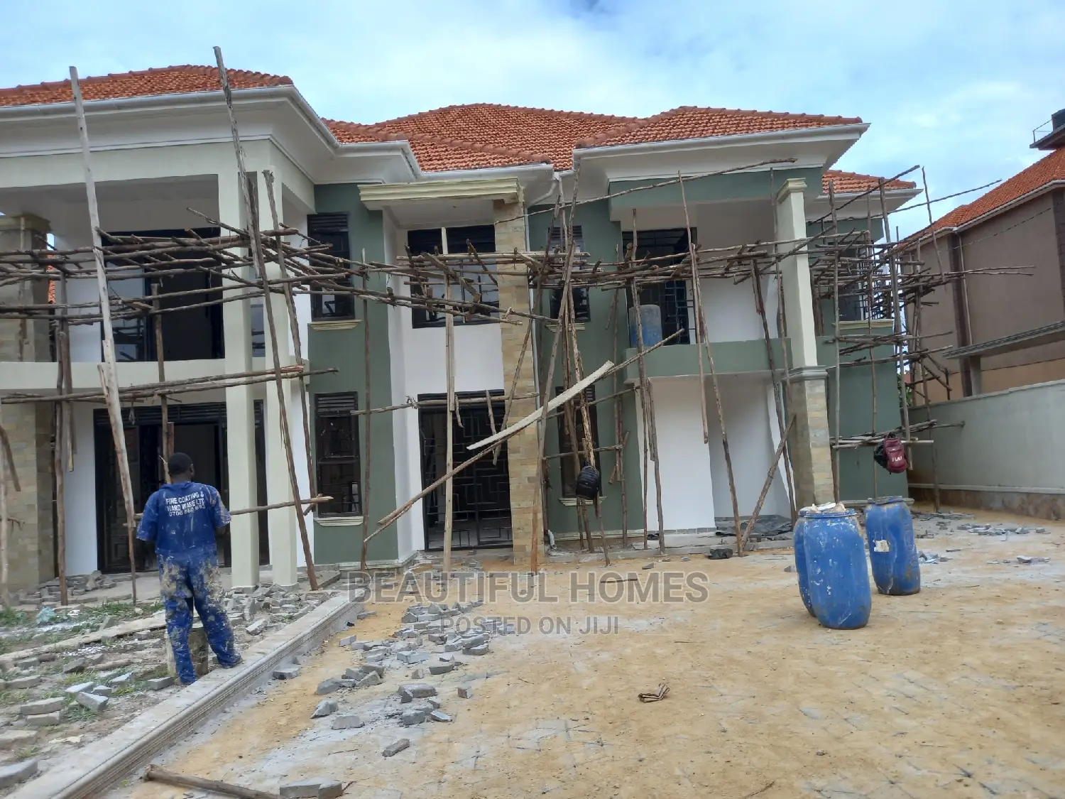 Furnished 6bdrm House in Kira Tarmacked for Sale in Kira