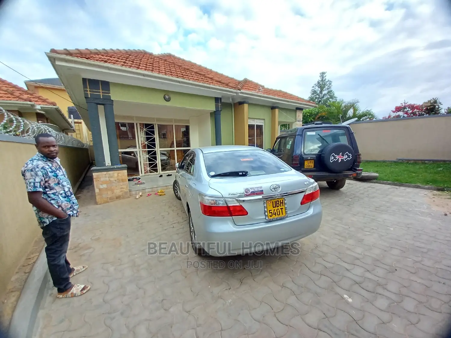 Furnished 4bdrm House in Kira Mamerito Road for Sale in Kira