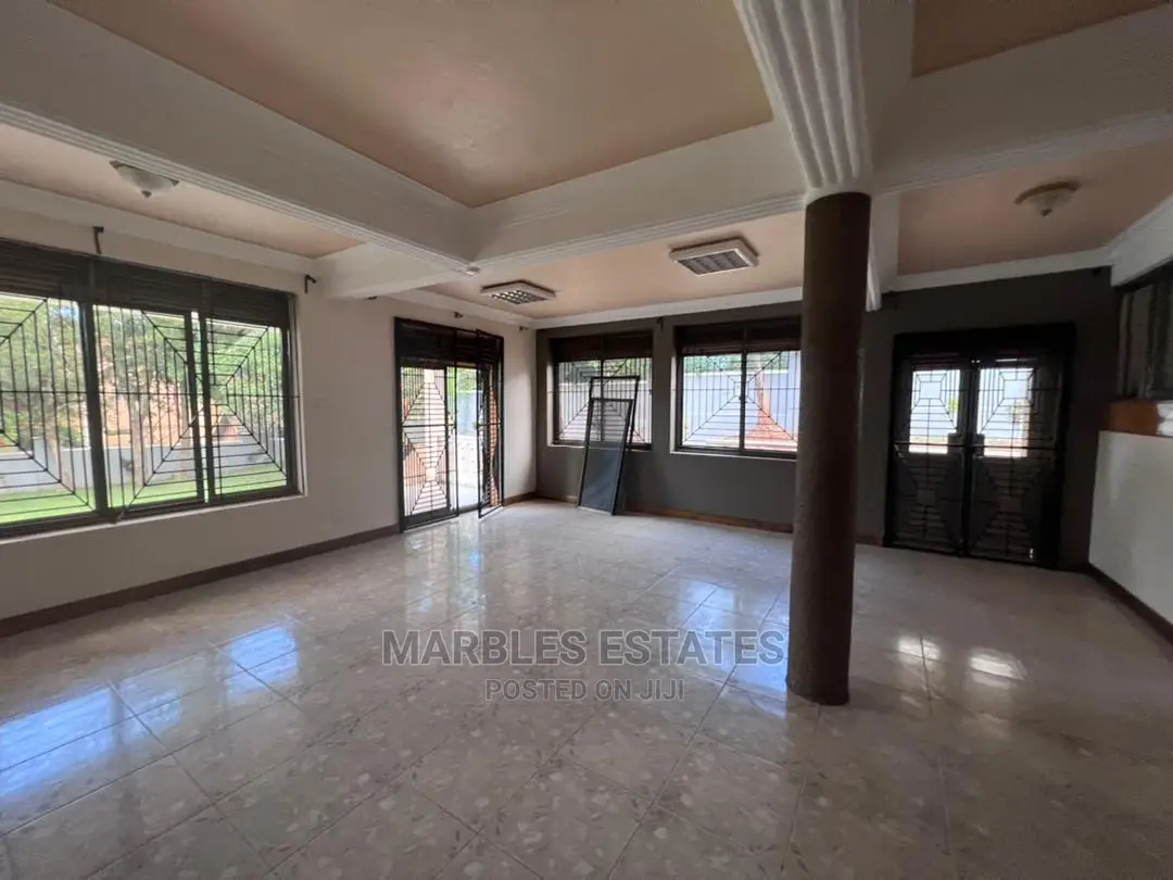 4bdrm Townhouse/Terrace in Bugoloobi, Central Division for Rent in Central Division