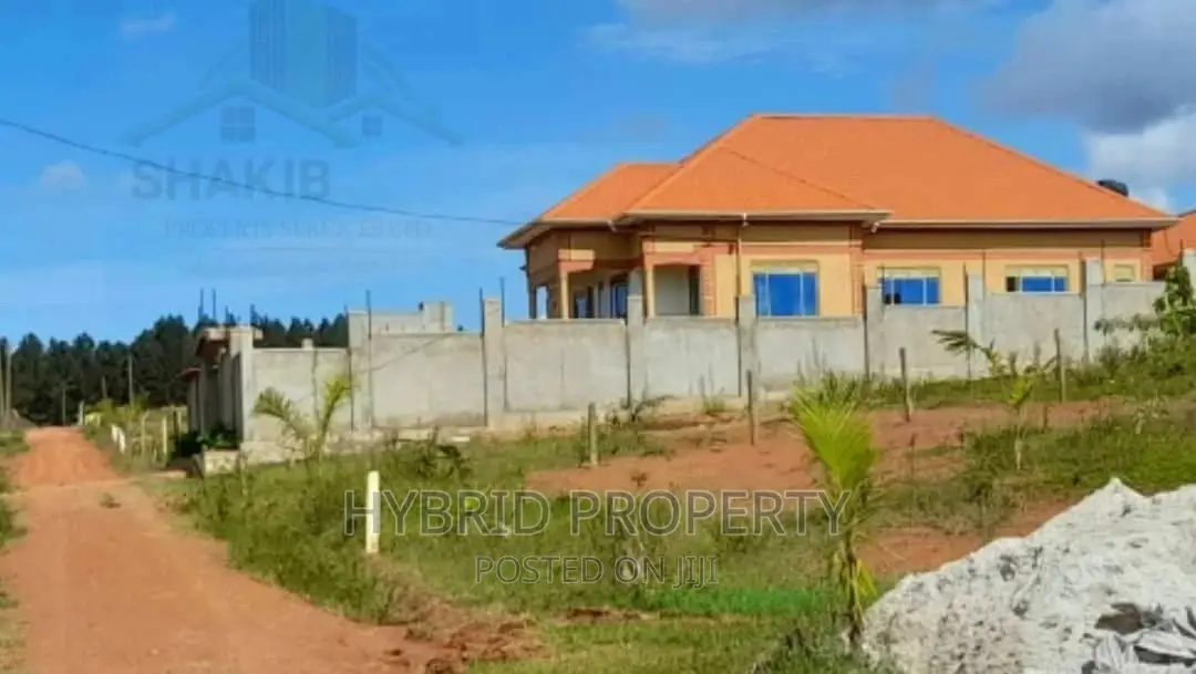 Plots for Sale at Entebbe~Ssisa I Land Estate~ Entebbe Road. in Ssisa