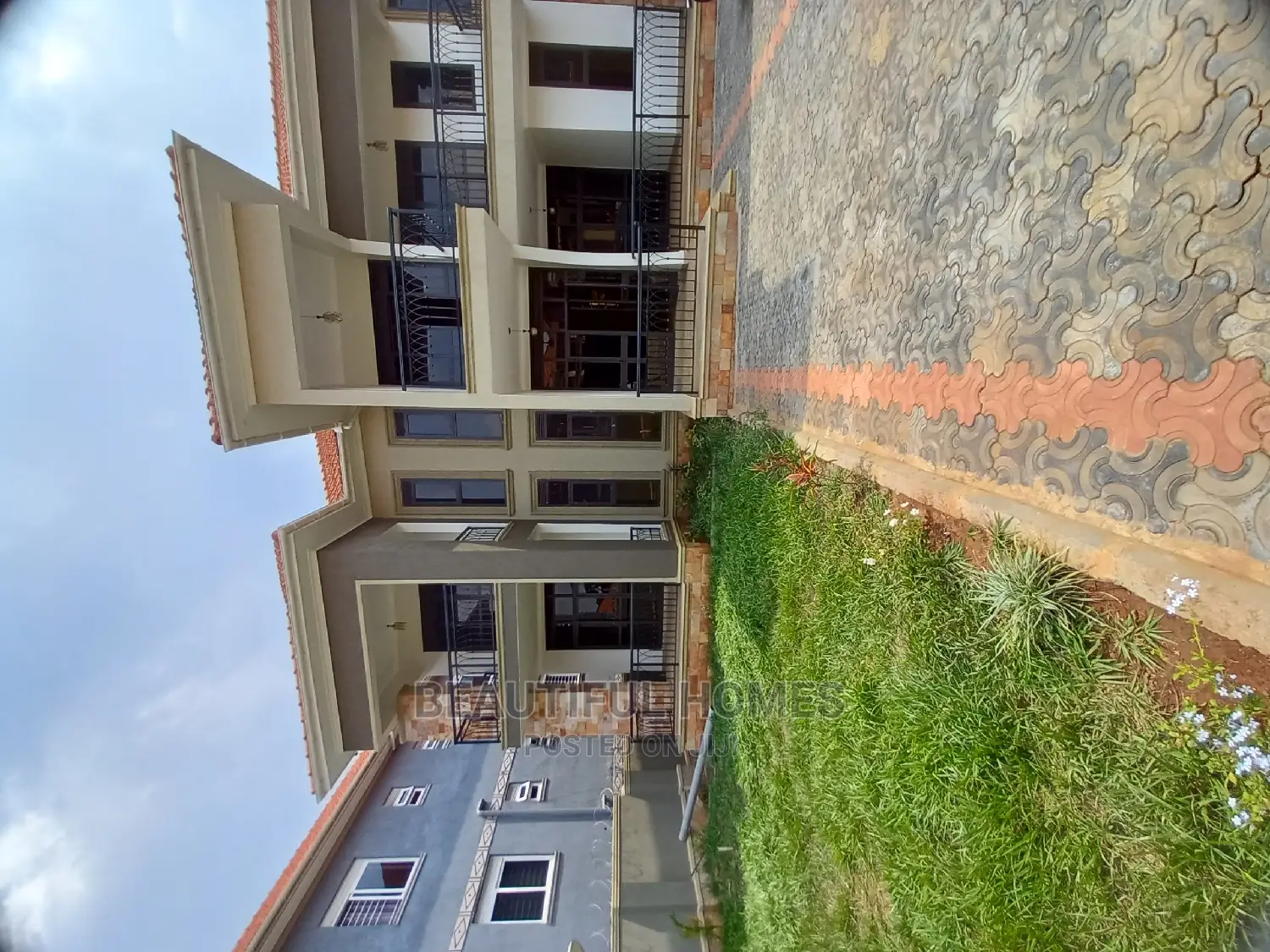 Furnished 6bdrm House in Najjera Corporate, Central Division for Sale in Central Division