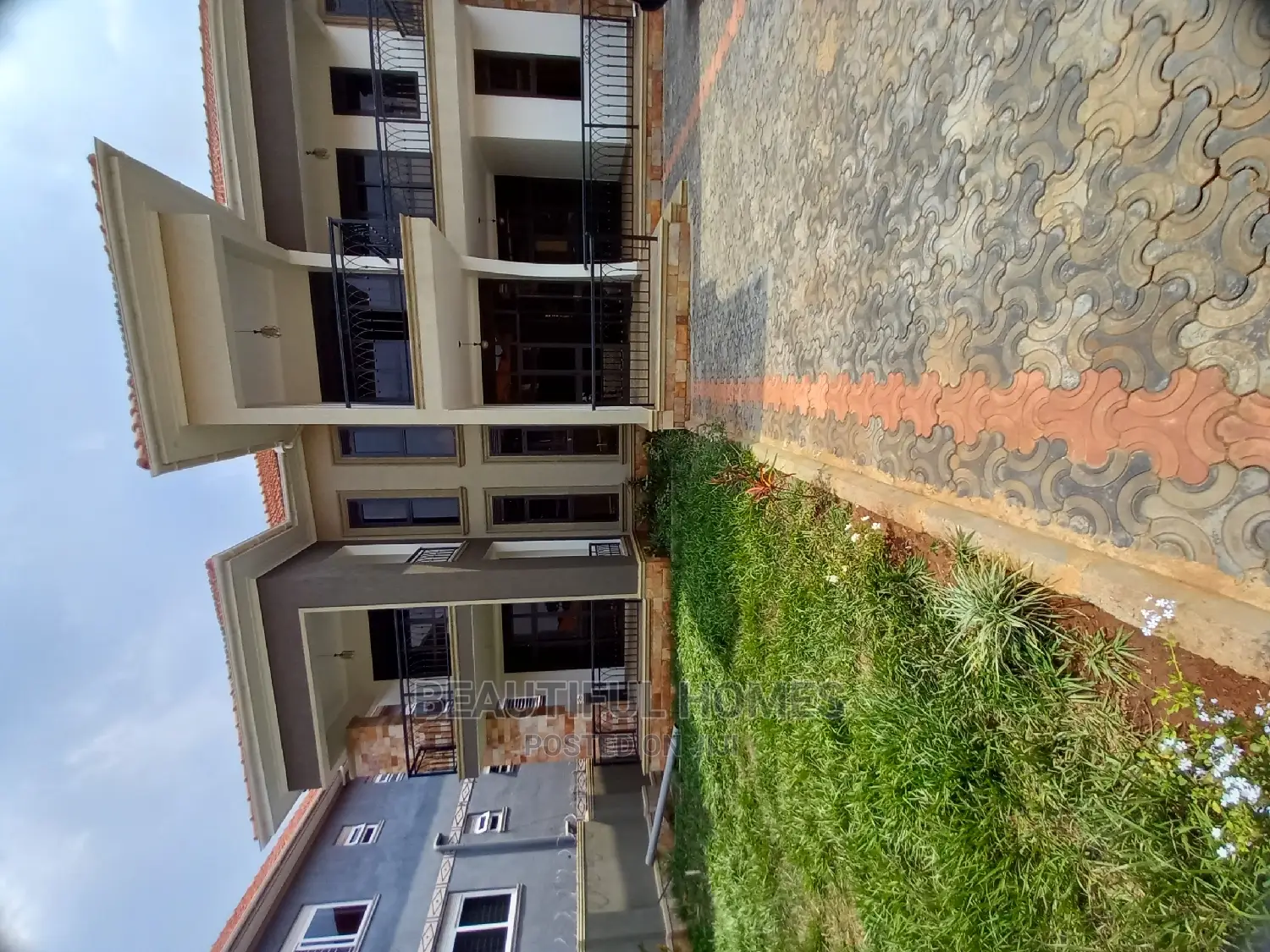 Furnished 6bdrm House in Najjera Corporate, Central Division for Sale in Central Division