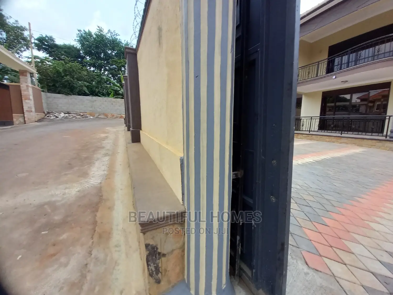 Furnished 6bdrm Mansion in Najjera Tarmacked, Central Division in Central Division