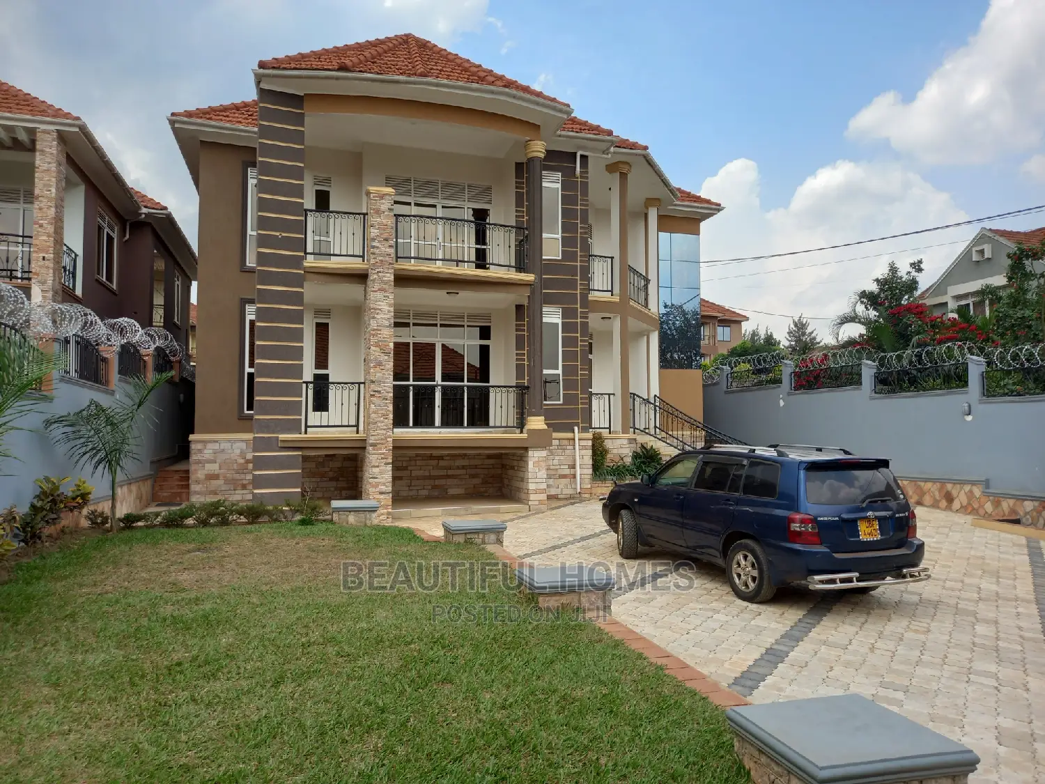 Furnished 6bdrm Mansion in Kira Tarmacked Gated for Sale in Kira