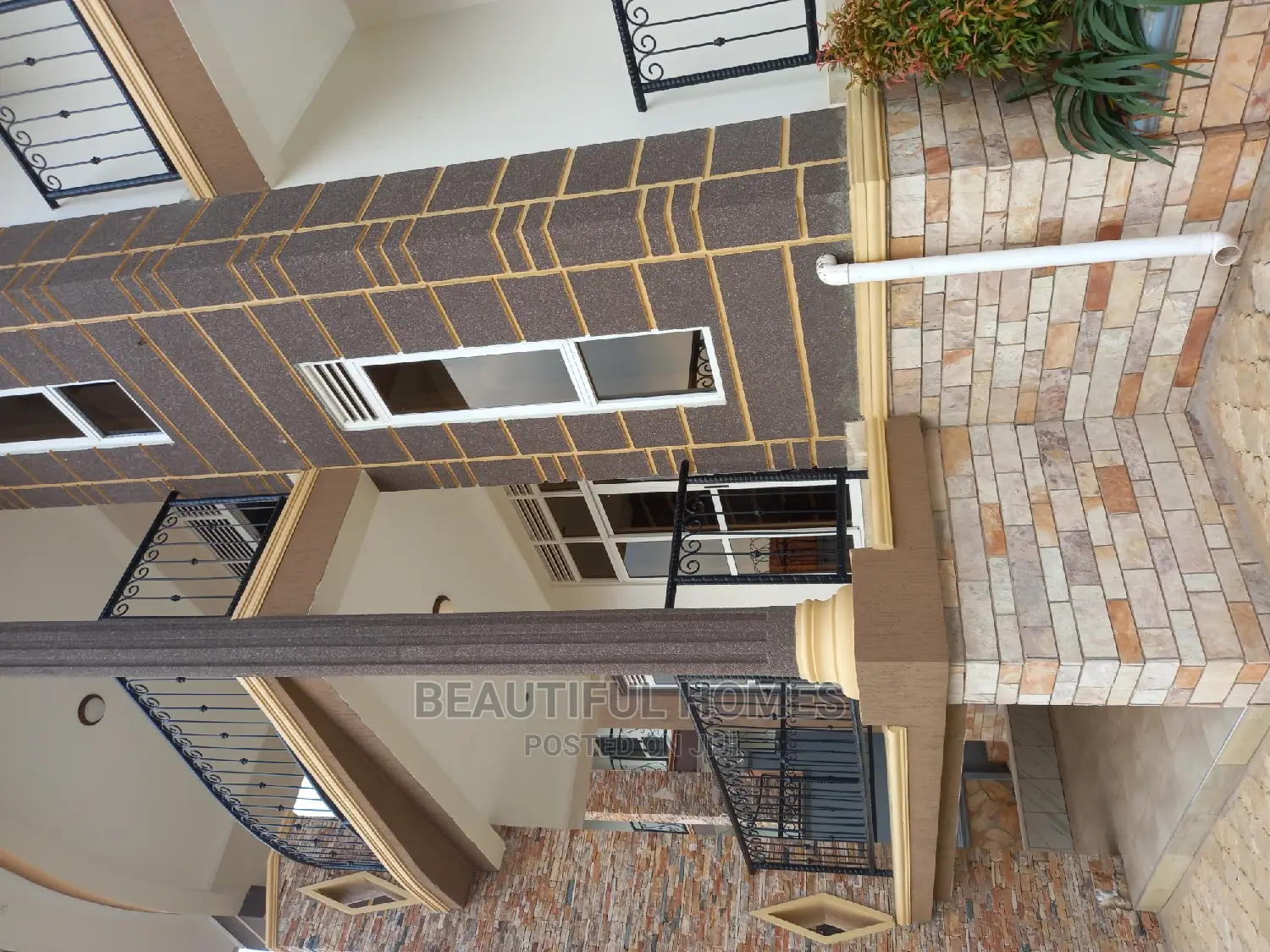 Furnished 6bdrm Mansion in Kira Tarmacked Gated for Sale in Kira