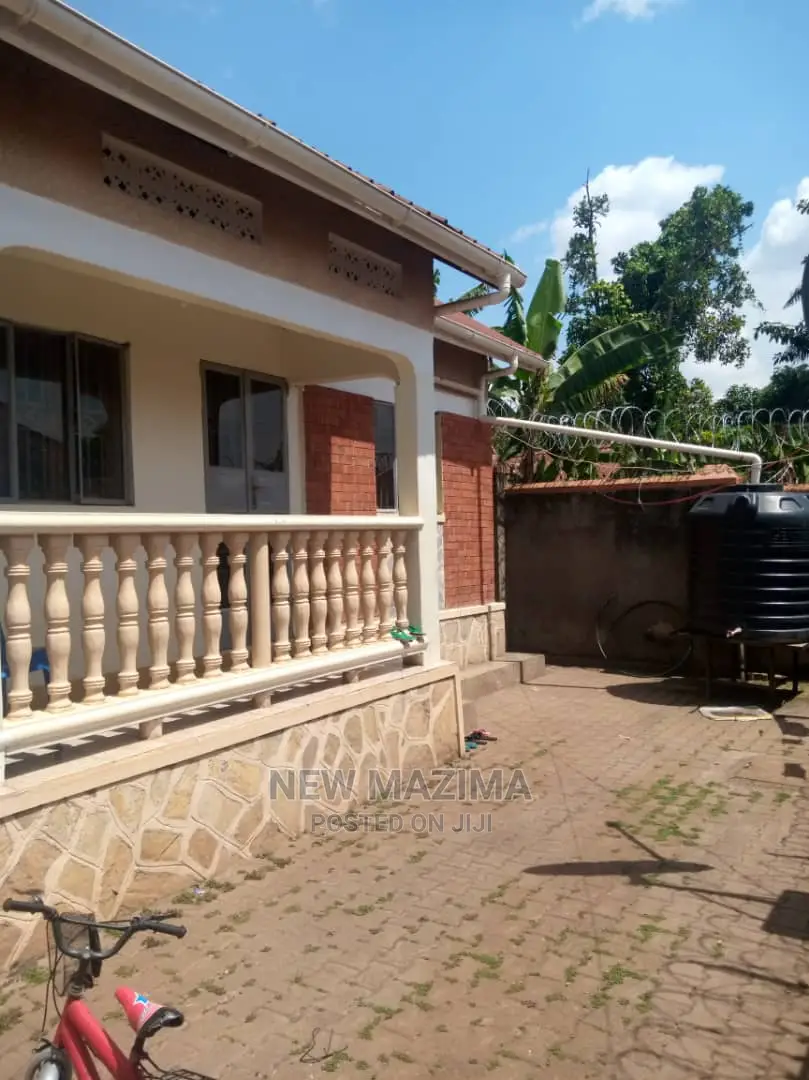 4bdrm House in Buziga Konge, Division B for Sale in Division B