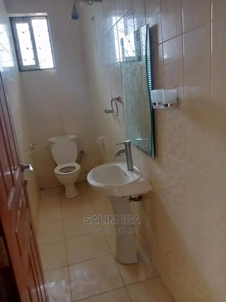 6bdrm Duplex in Kololo Property, Central Division for Rent in Central Division