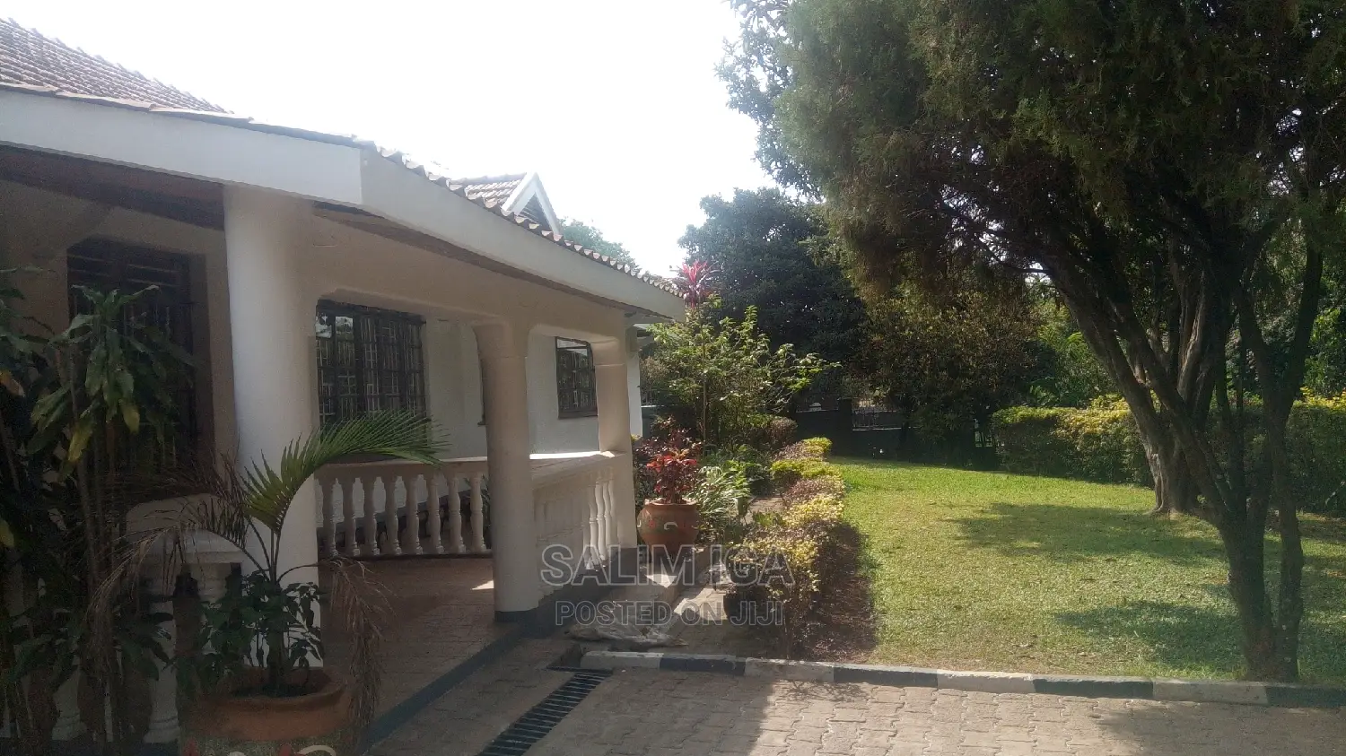 4bdrm Bungalow in Kololo Property, Central Division for Rent in Central Division